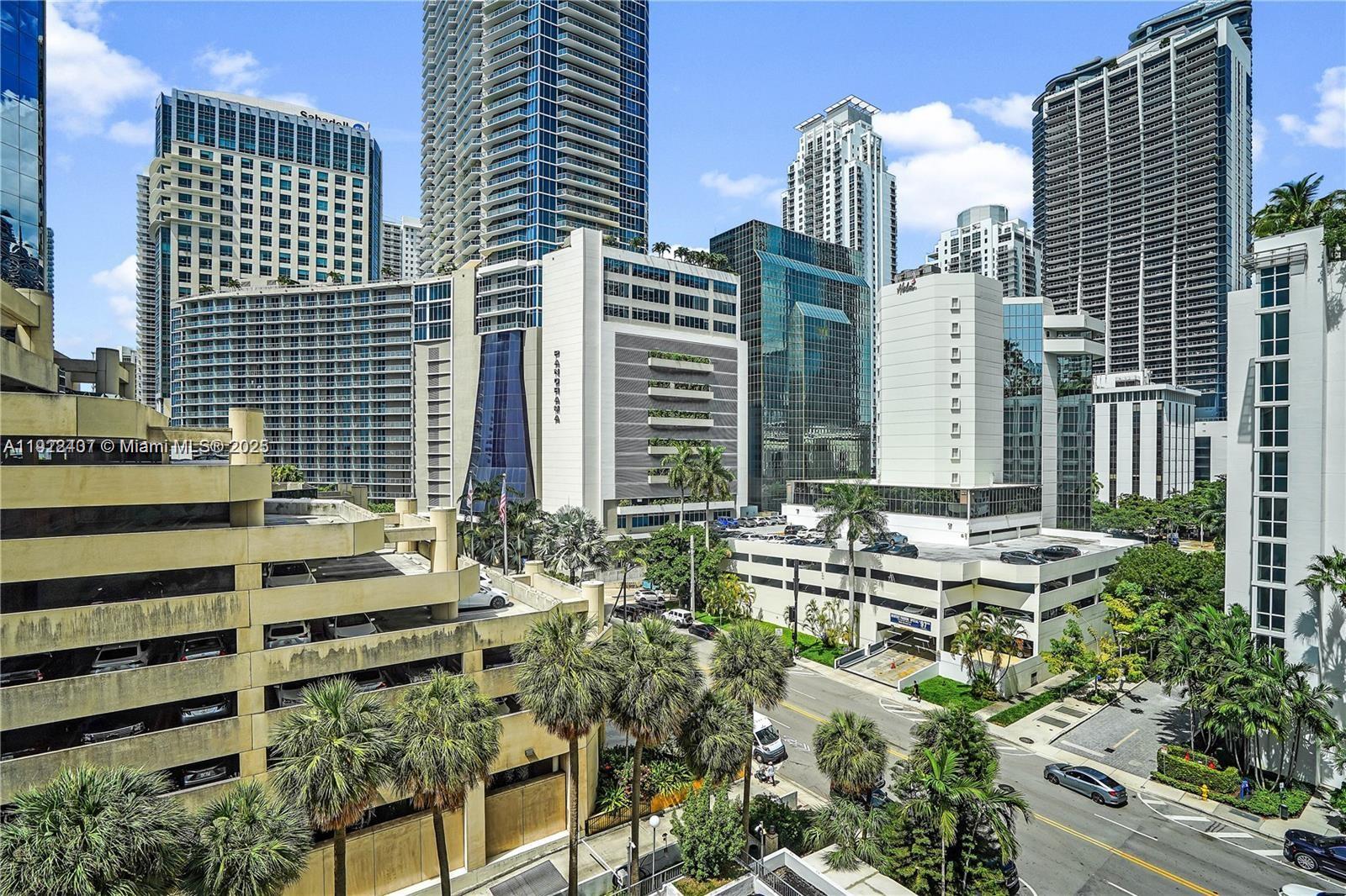 999 Brickell Bay Dr # 711