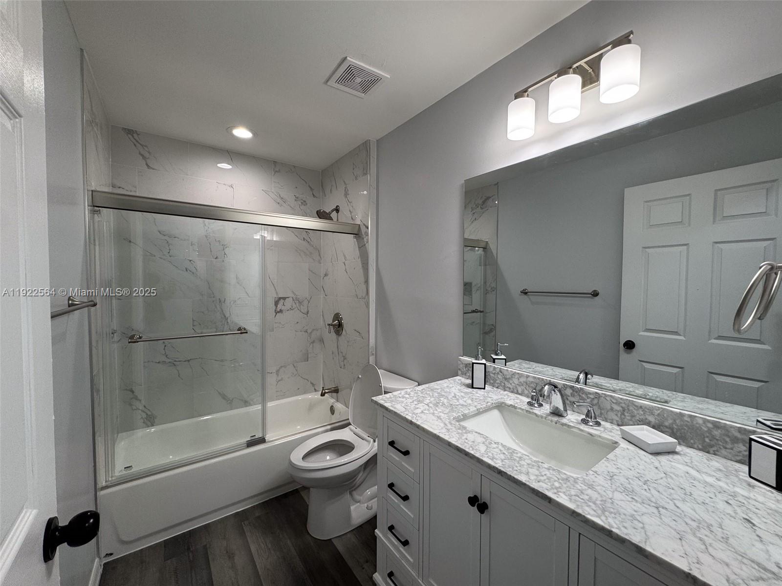 1021 NW 10th Ave # 0