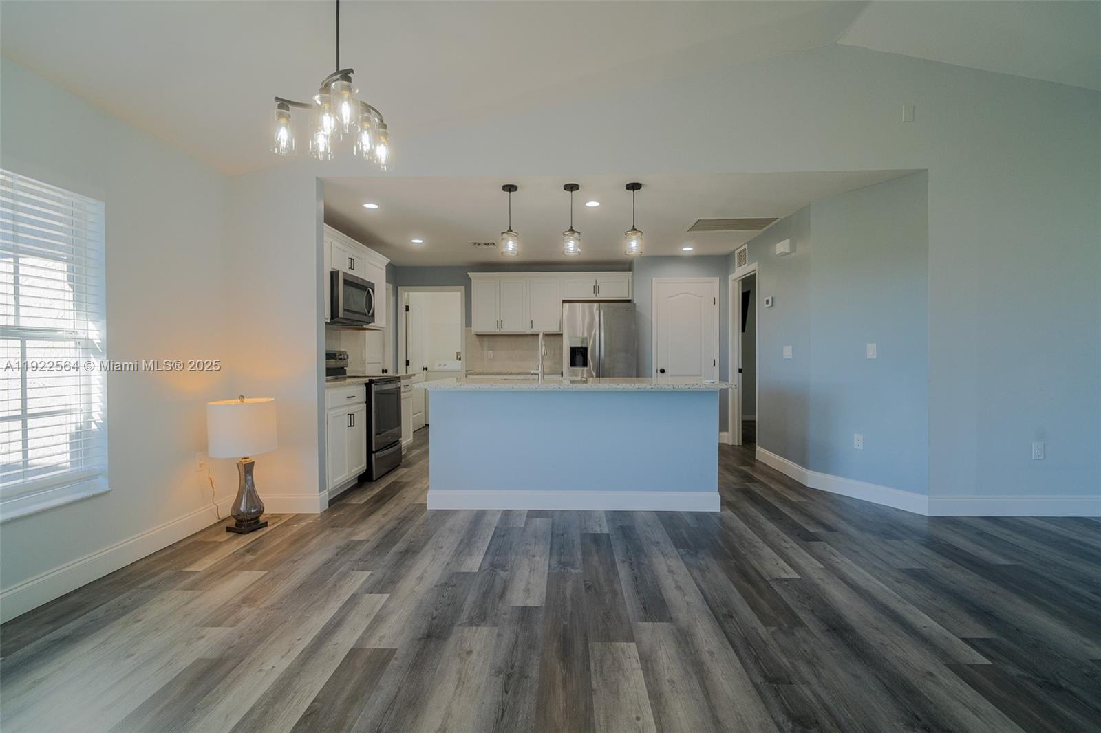 1021 NW 10th Ave # 0