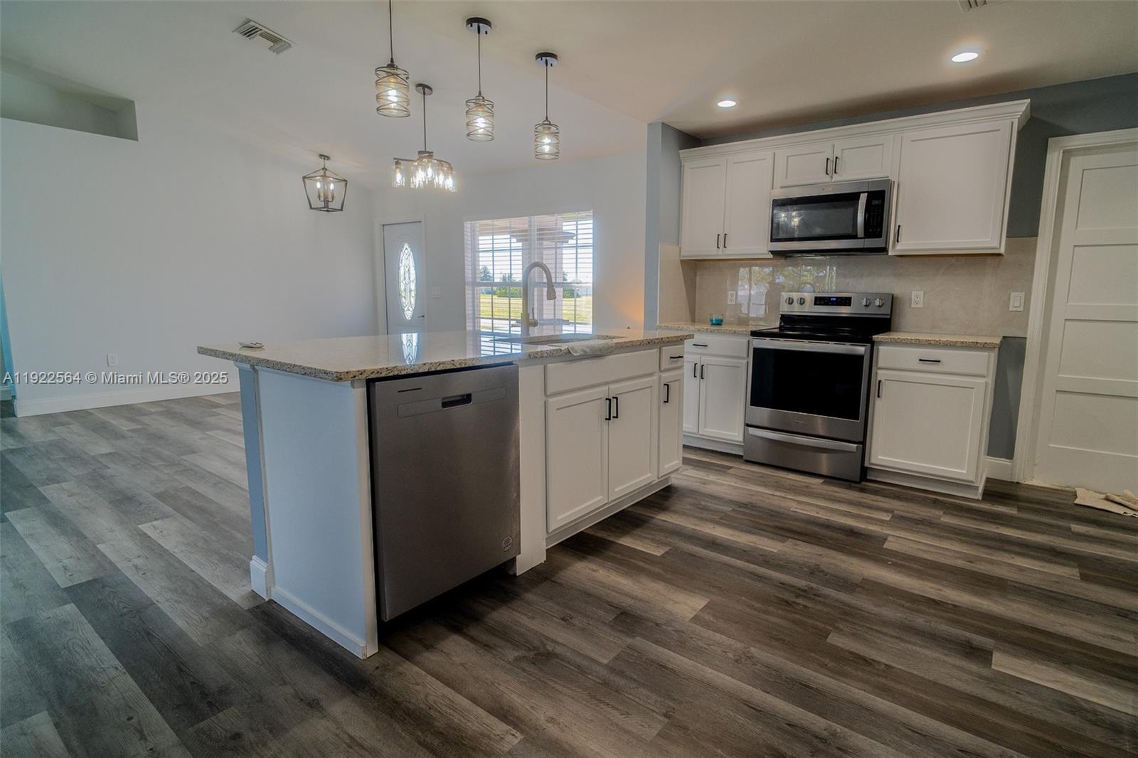 1021 NW 10th Ave # 0