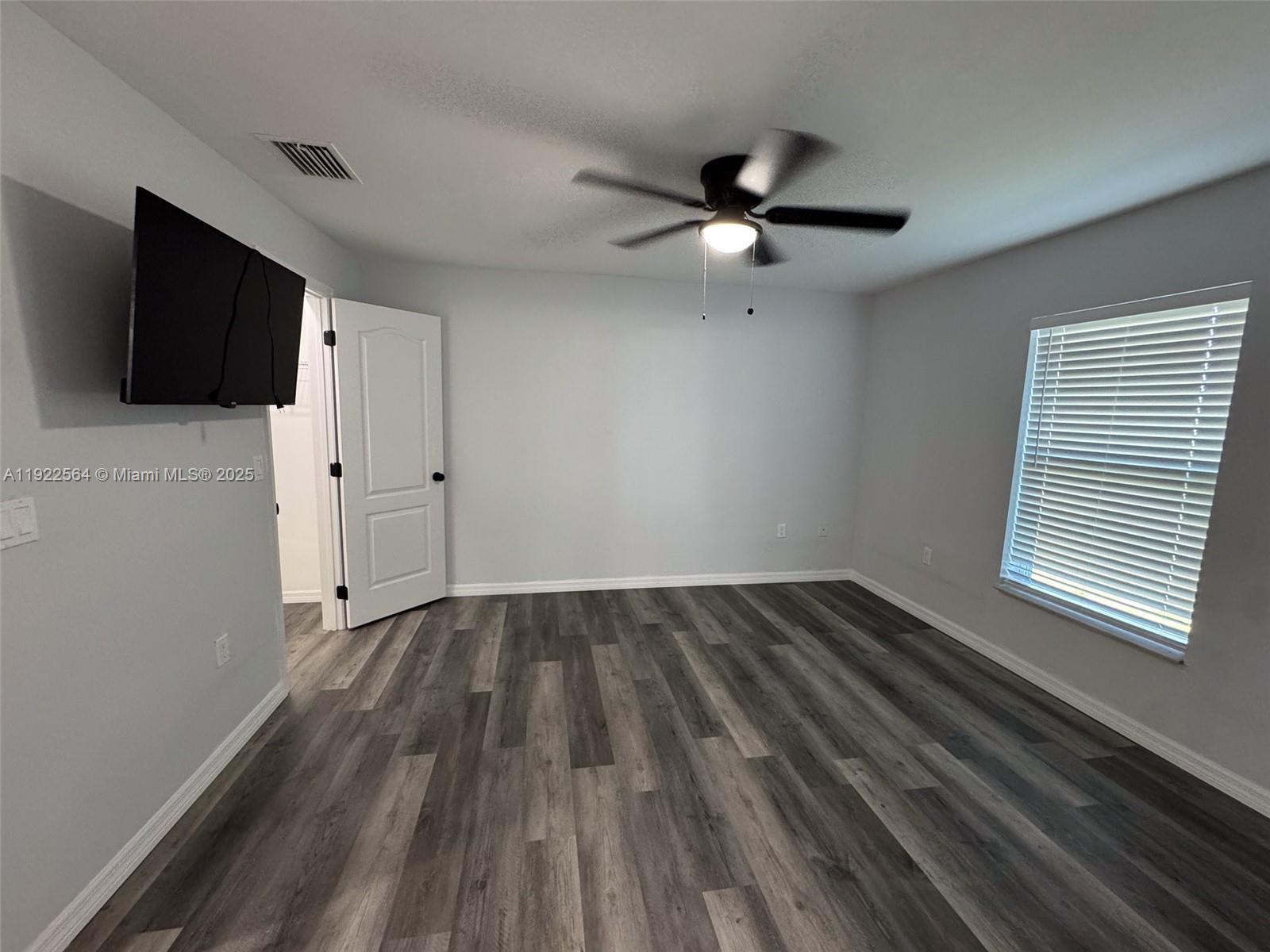 1021 NW 10th Ave # 0