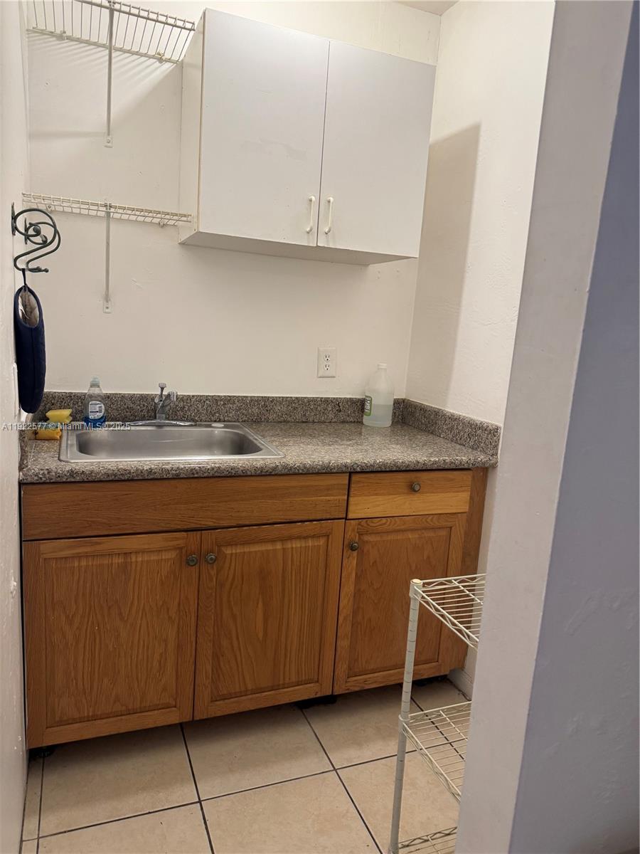 1721 Plunkett St # 3