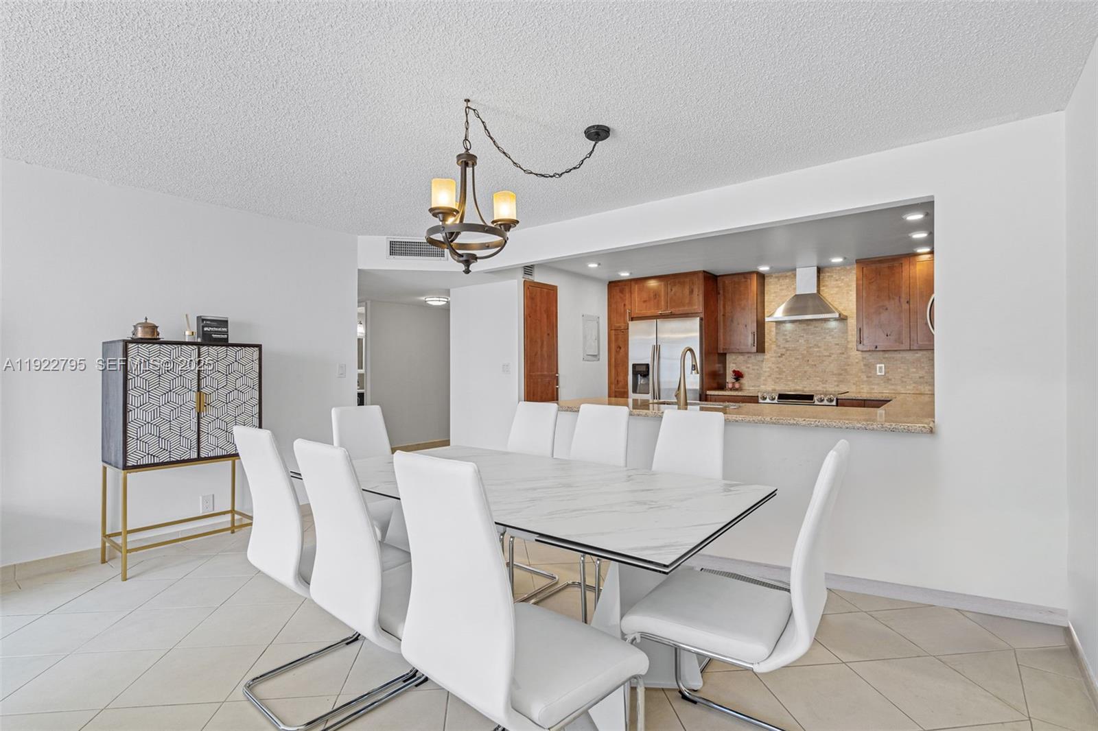 1865 Brickell Ave # A1013