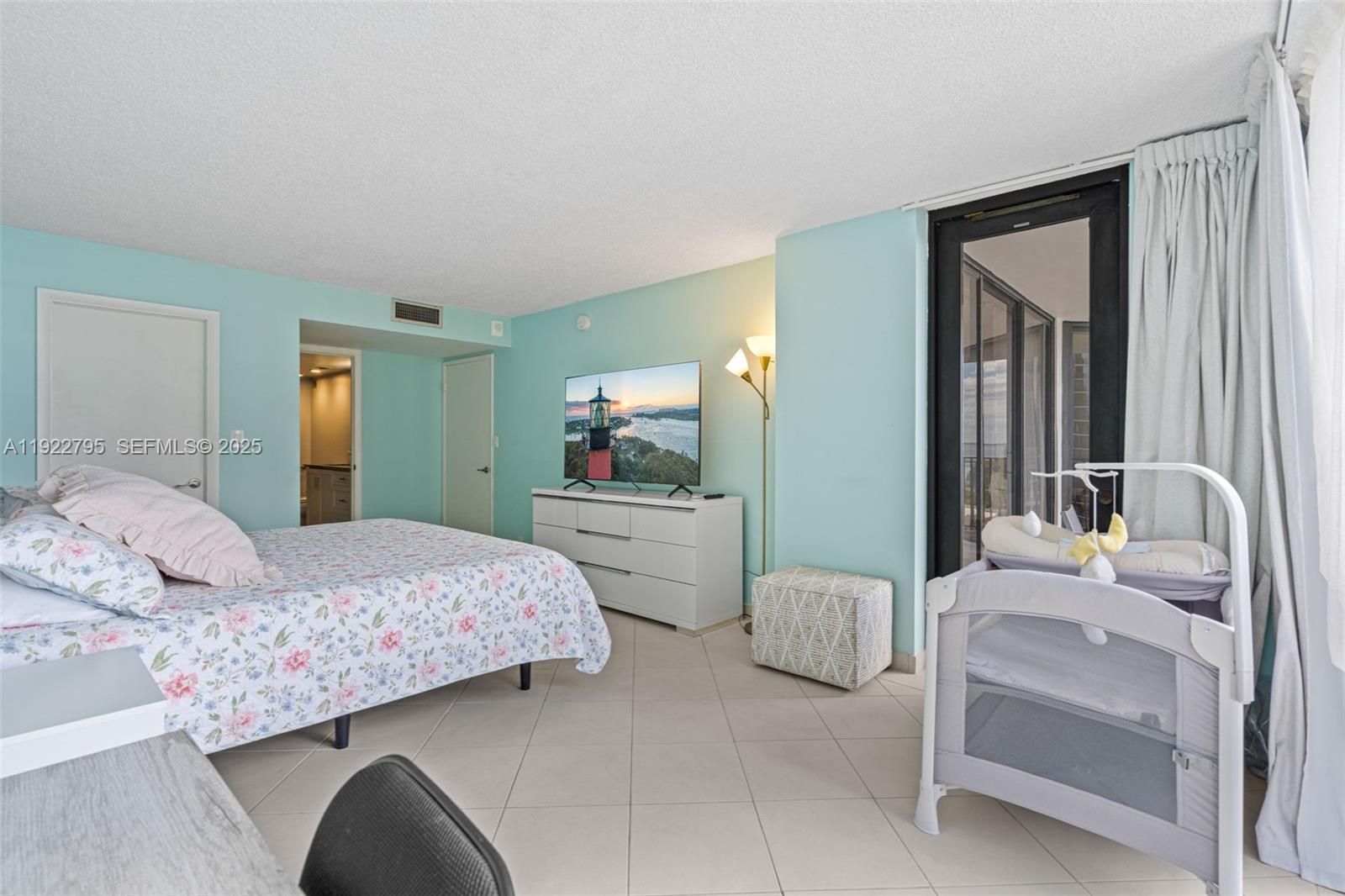 1865 Brickell Ave # A1013