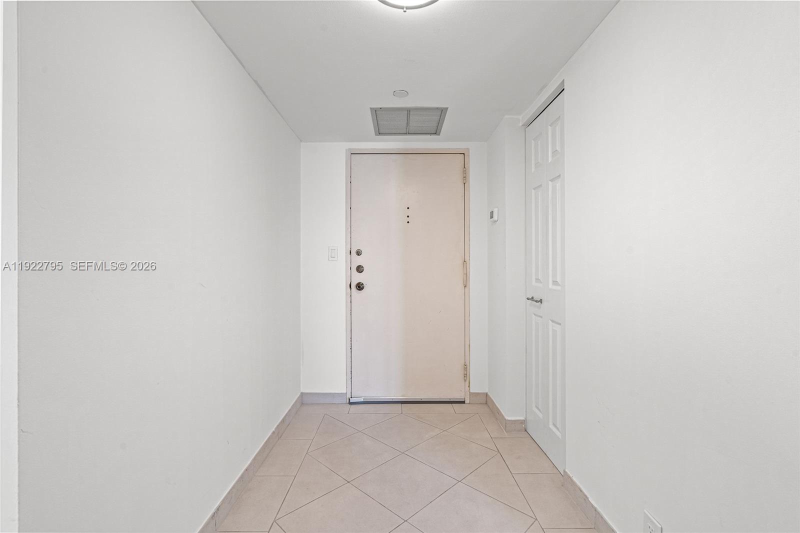 1865 Brickell Ave # A1013