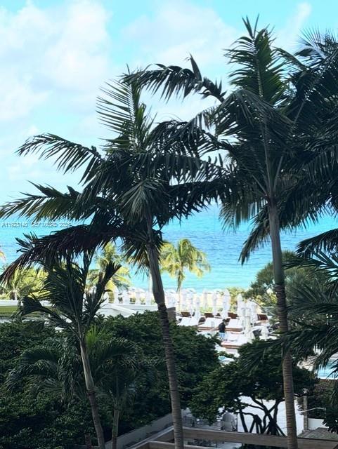 2301 Collins Ave # 621