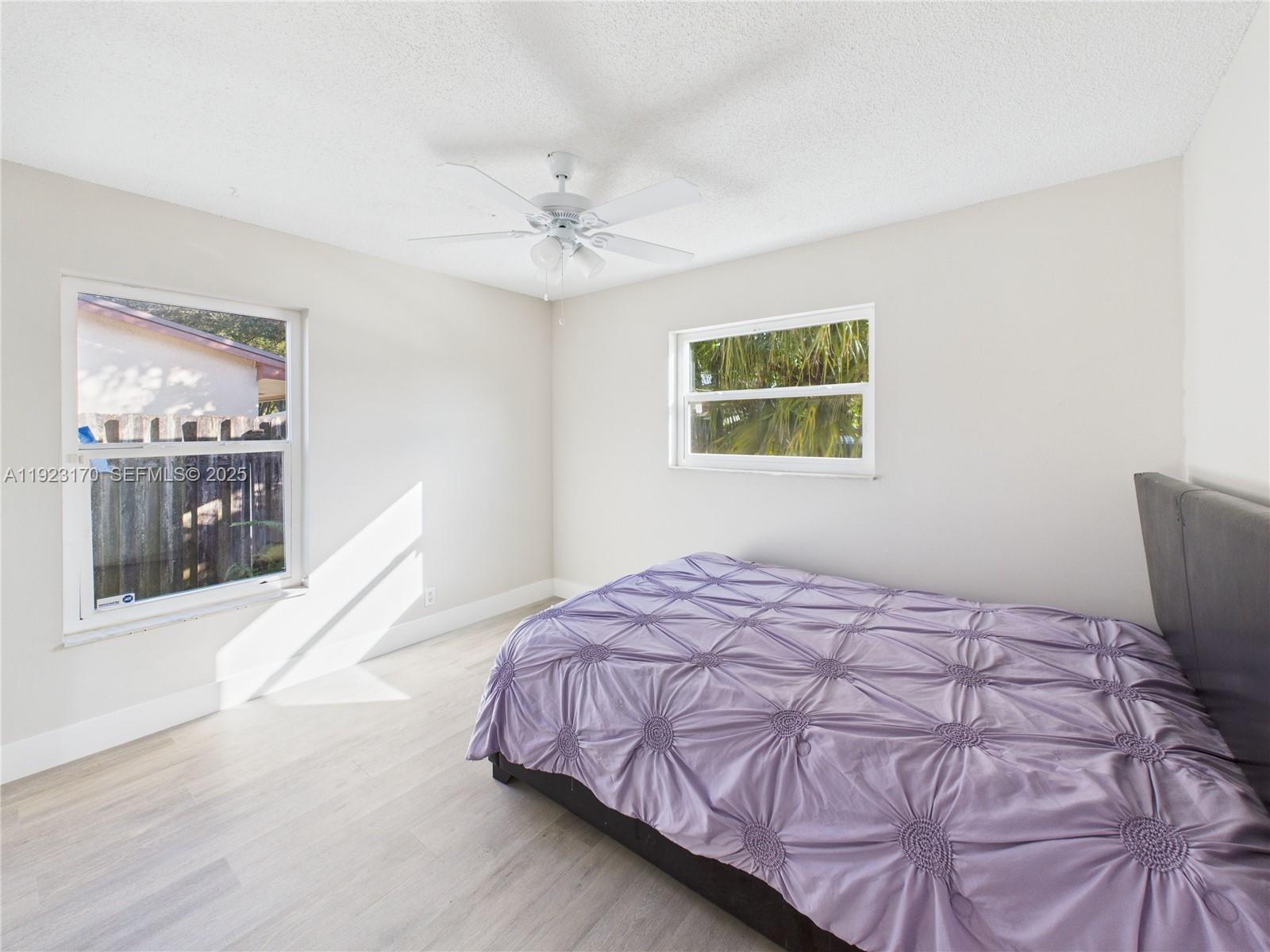 10221 SW 50th Ct