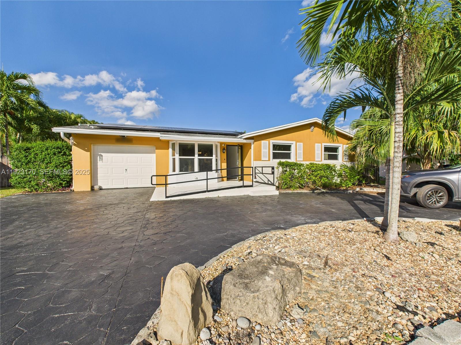 10221 SW 50th Ct