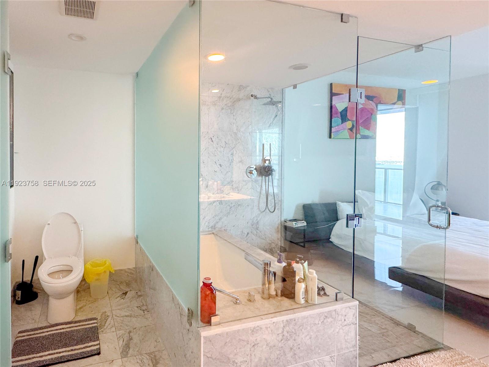 3131 NE 7th Ave # 2702