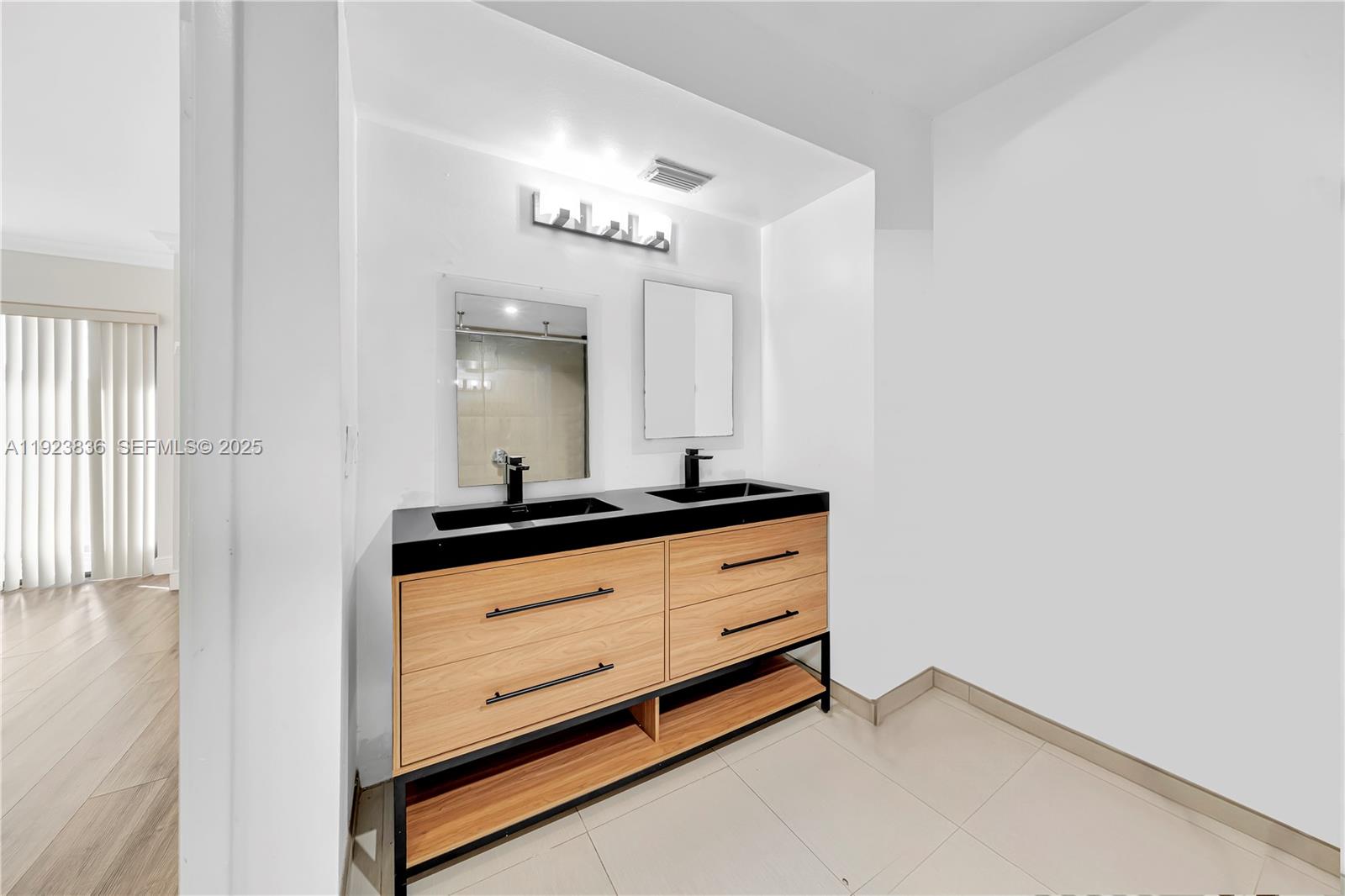 6864 SW 114th Pl # G61