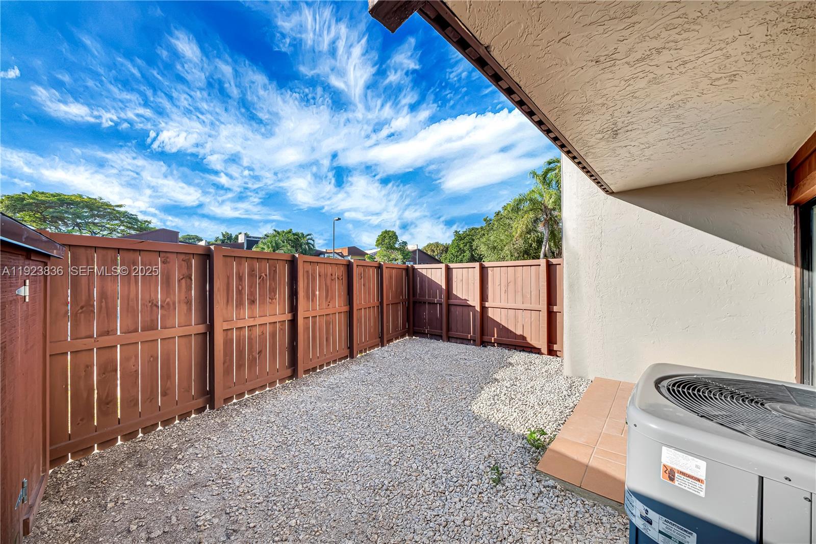 6864 SW 114th Pl # G61