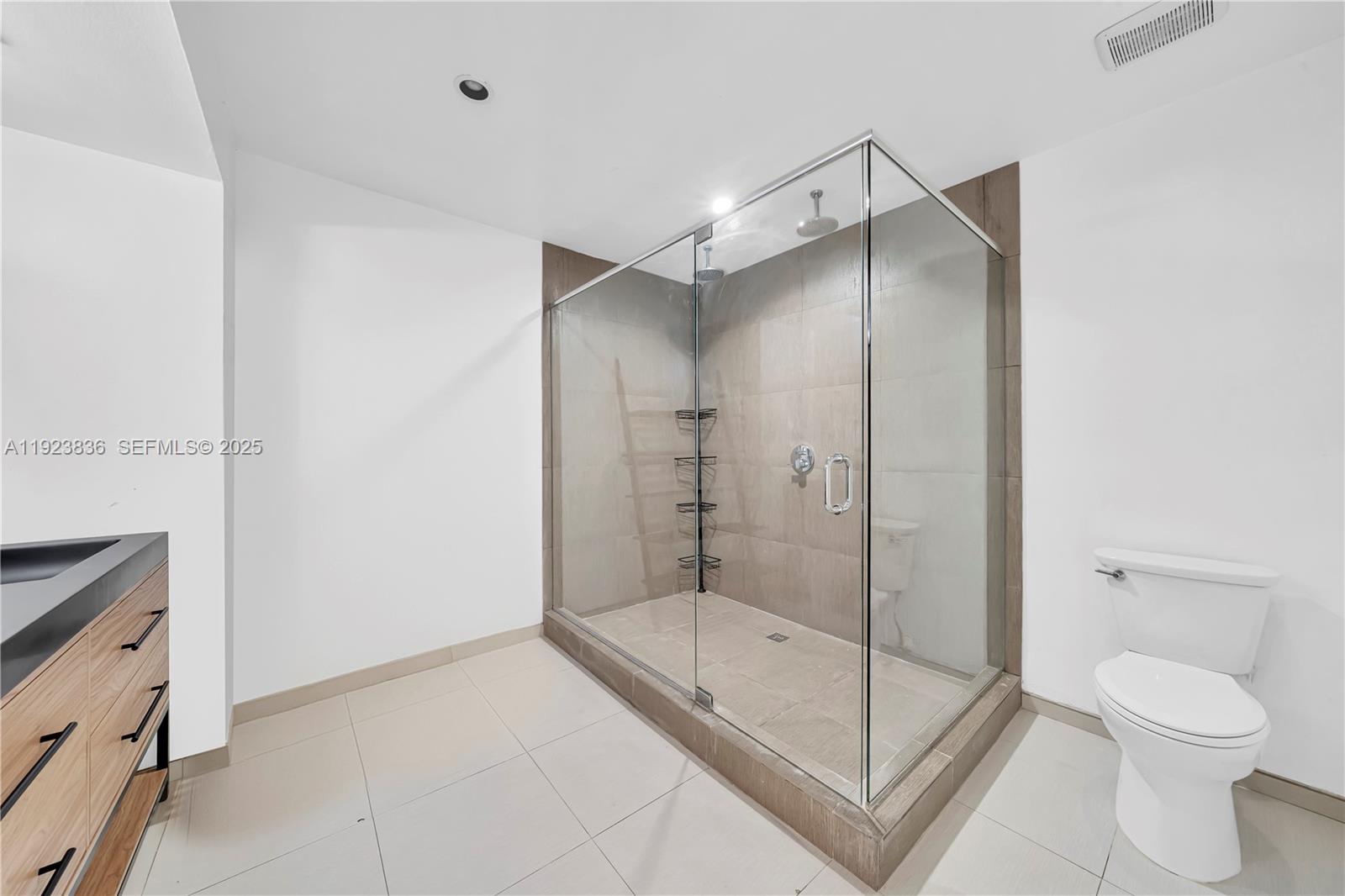 6864 SW 114th Pl # G61