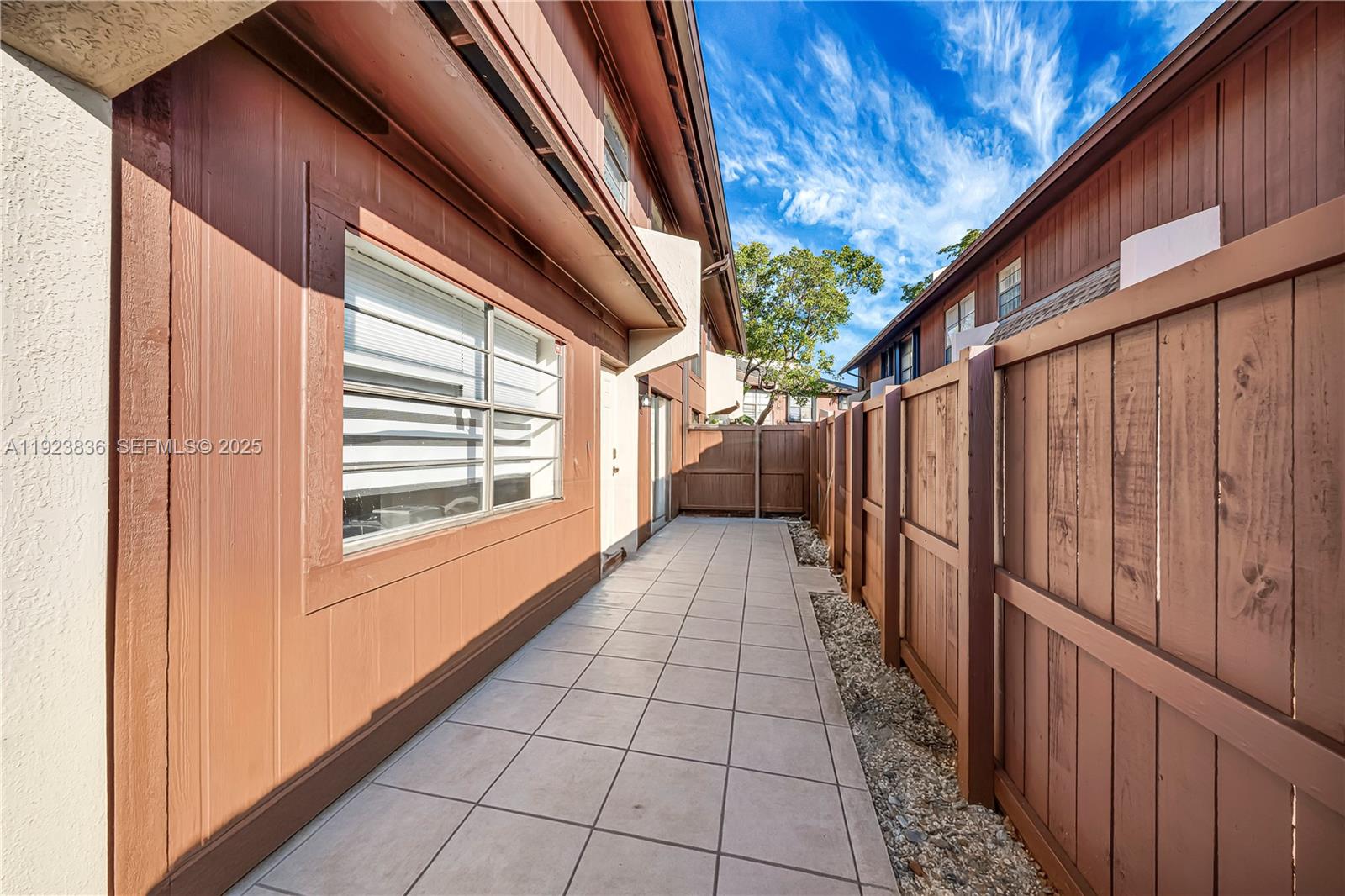 6864 SW 114th Pl # G61