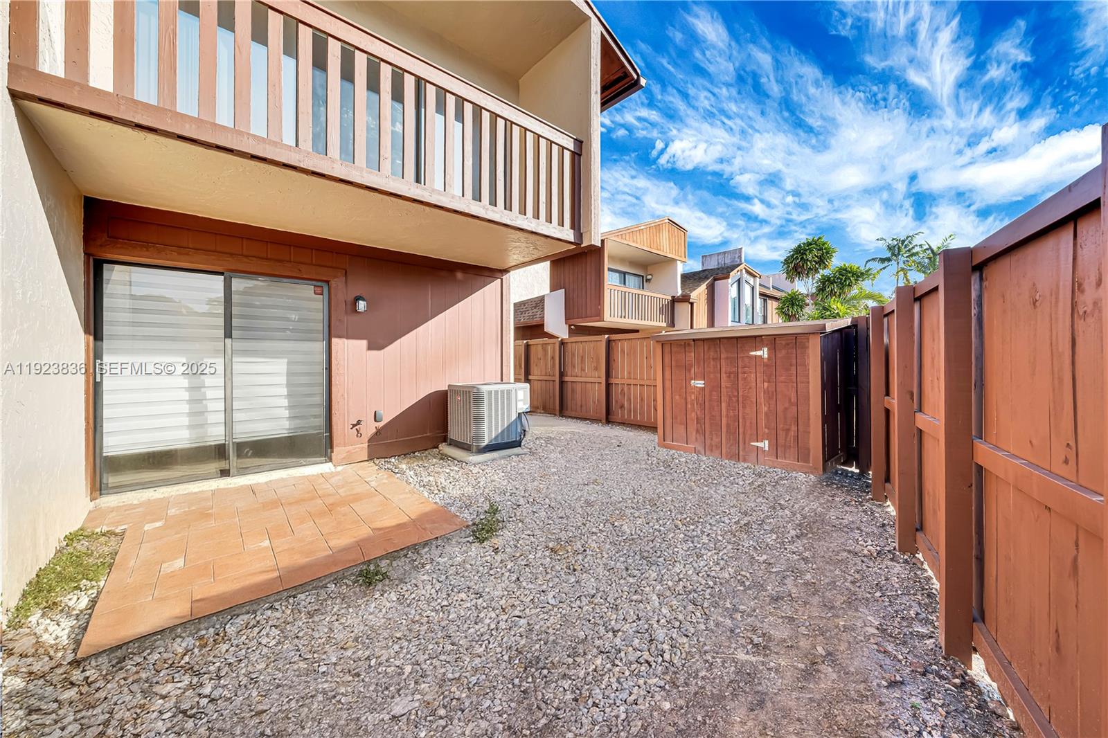 6864 SW 114th Pl # G61