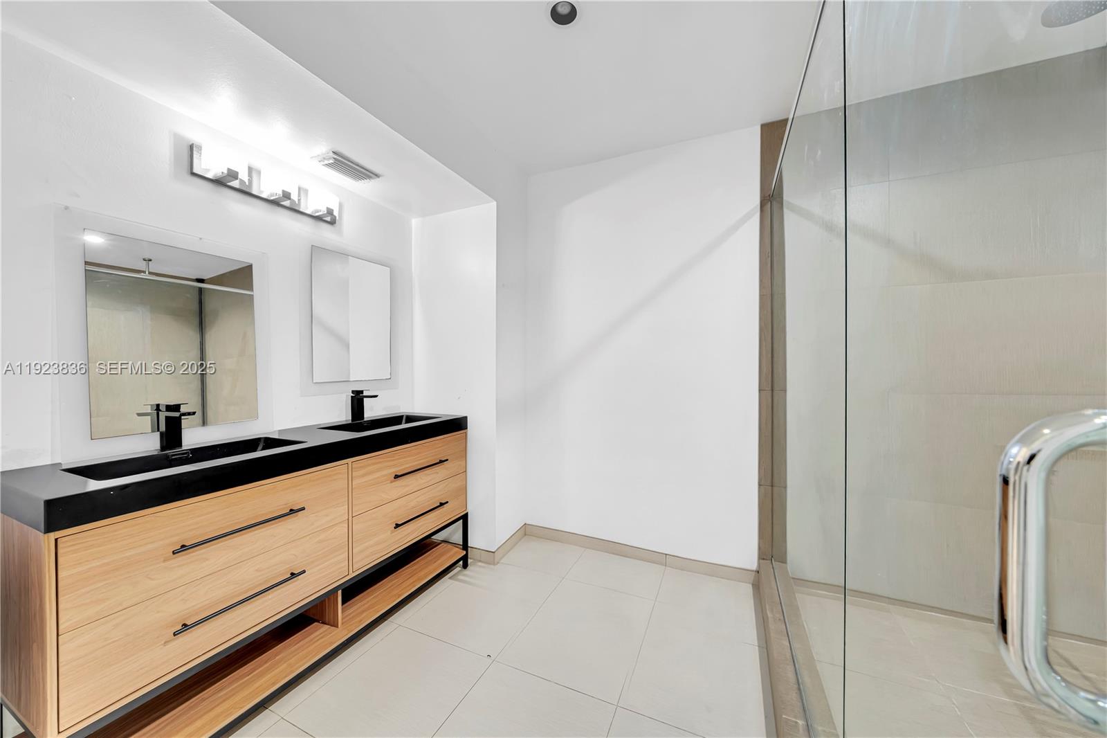 6864 SW 114th Pl # G61