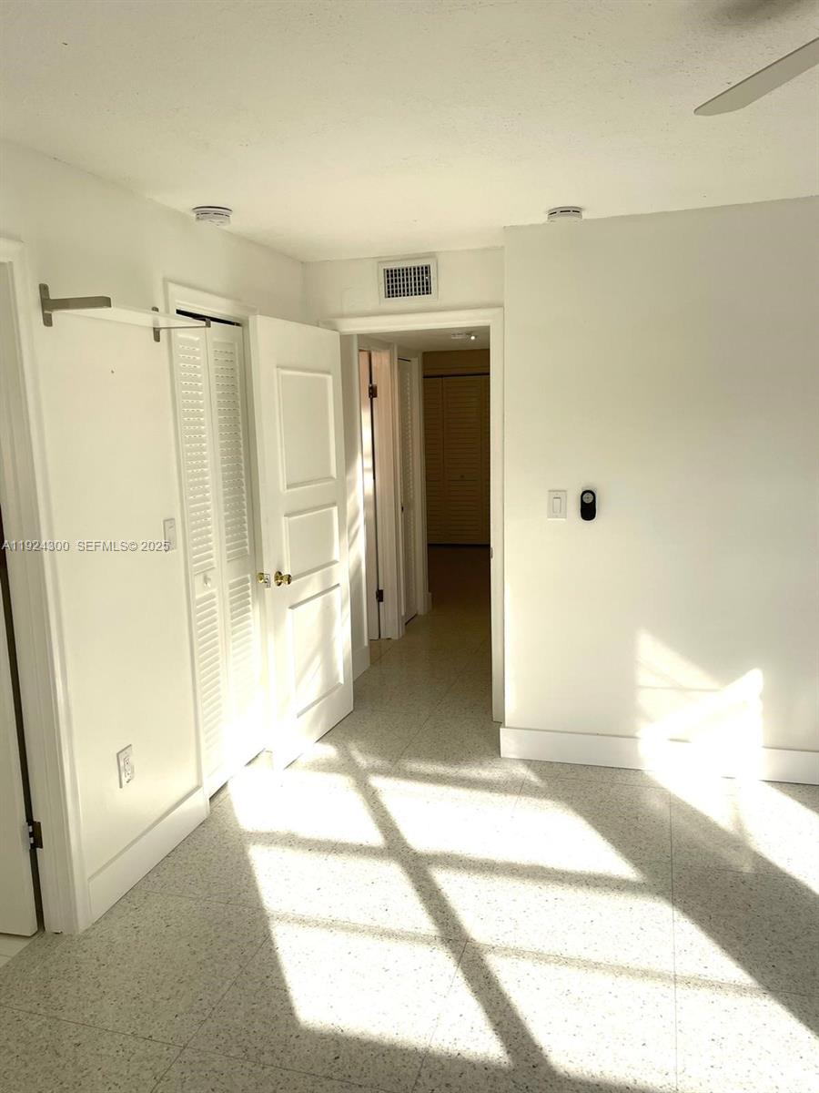 6424 Collins Ave # 204