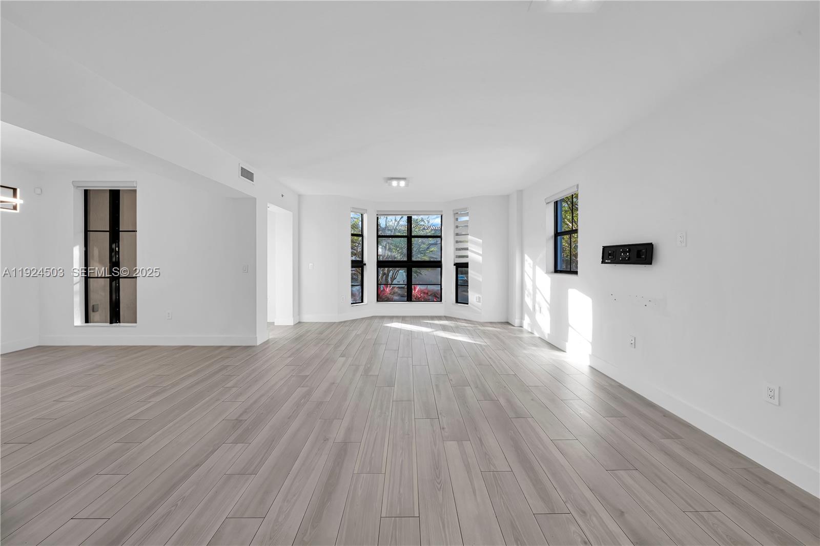 1650 Galiano St Unit: TH15