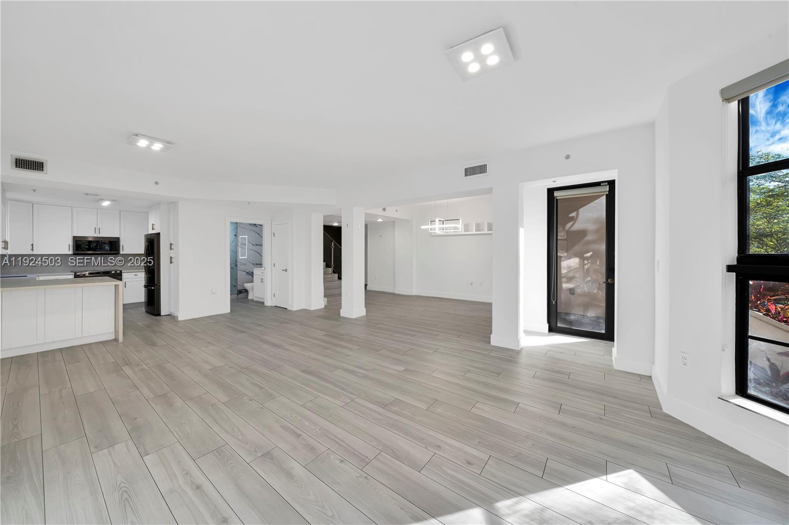 1650 Galiano St Unit: TH15