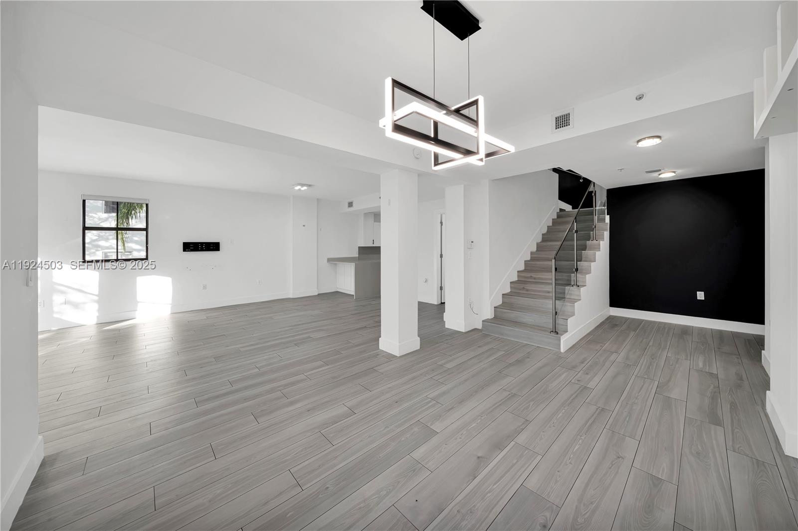 1650 Galiano St Unit: TH15