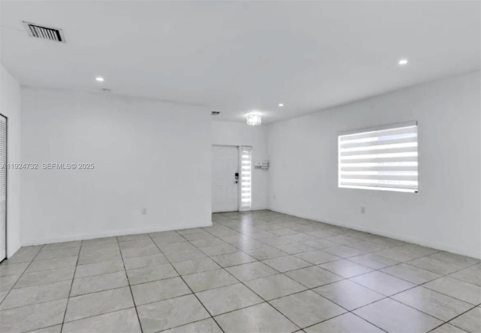 23061 SW 124th Ave Unit: Main