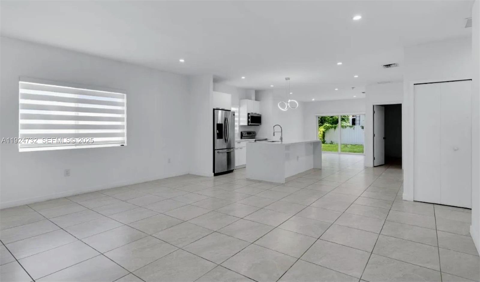 23061 SW 124th Ave Unit: Main