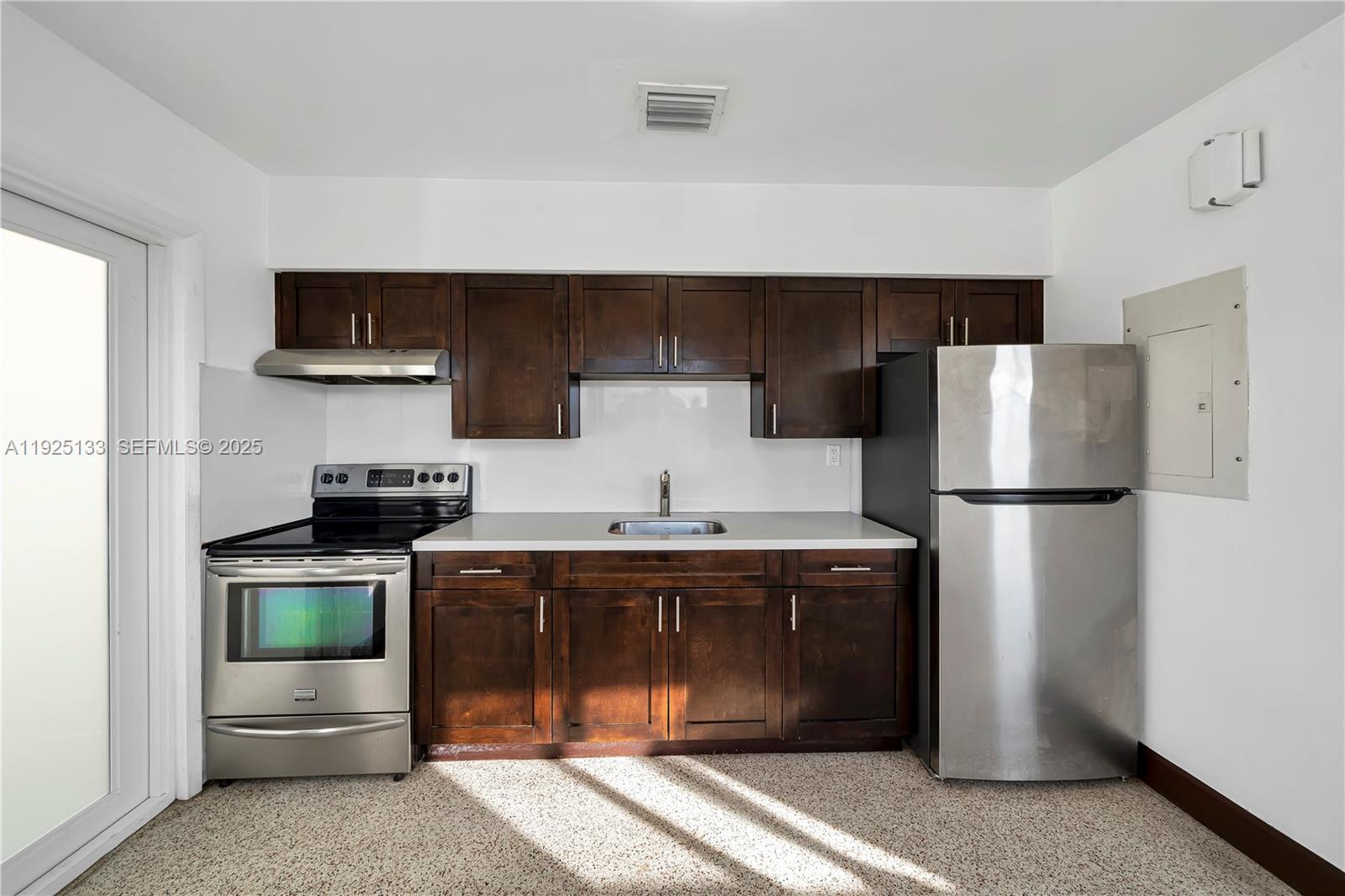 3471 SW 3rd St # 3471