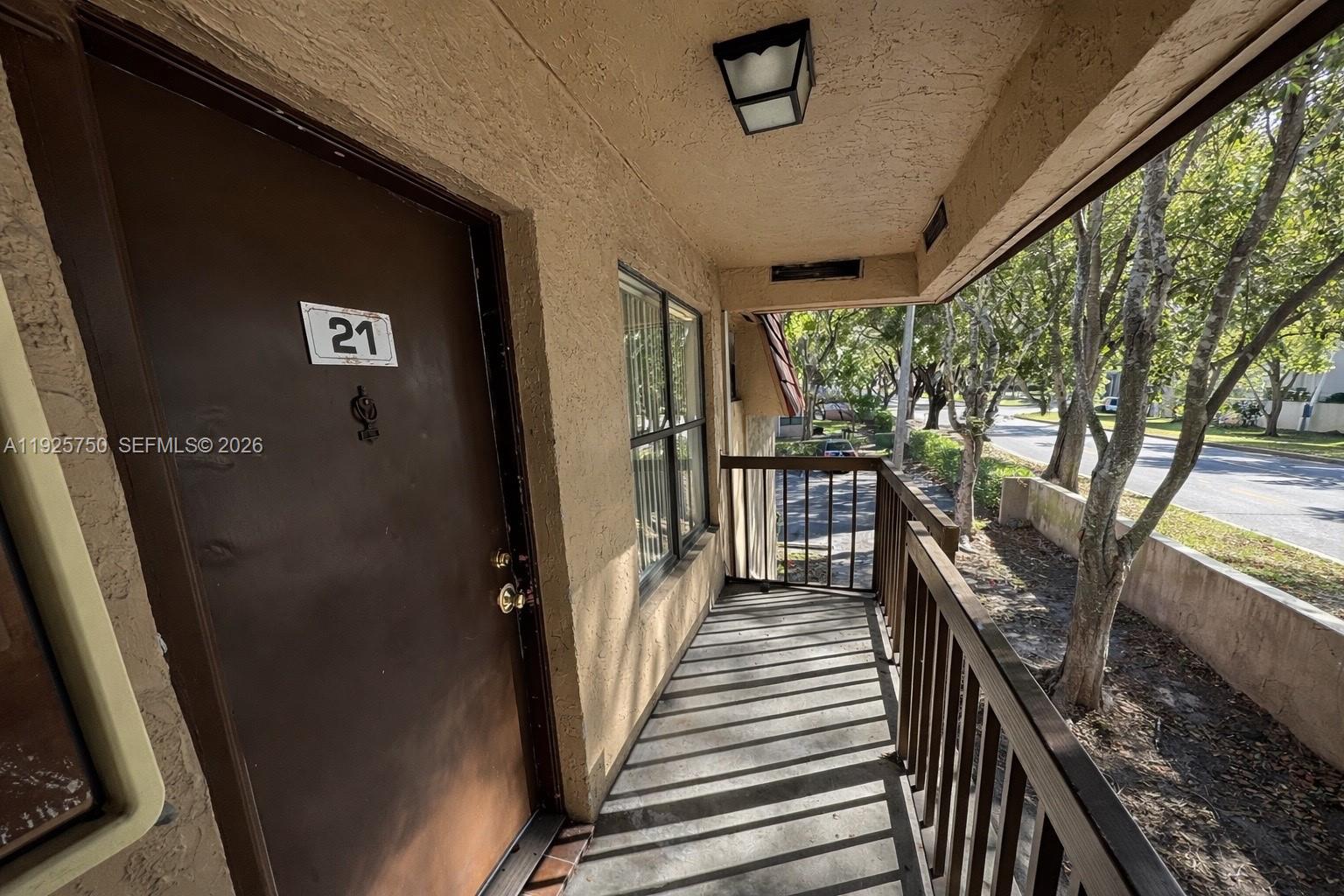 14851 SW 104th St # 21 Unit: 11-21