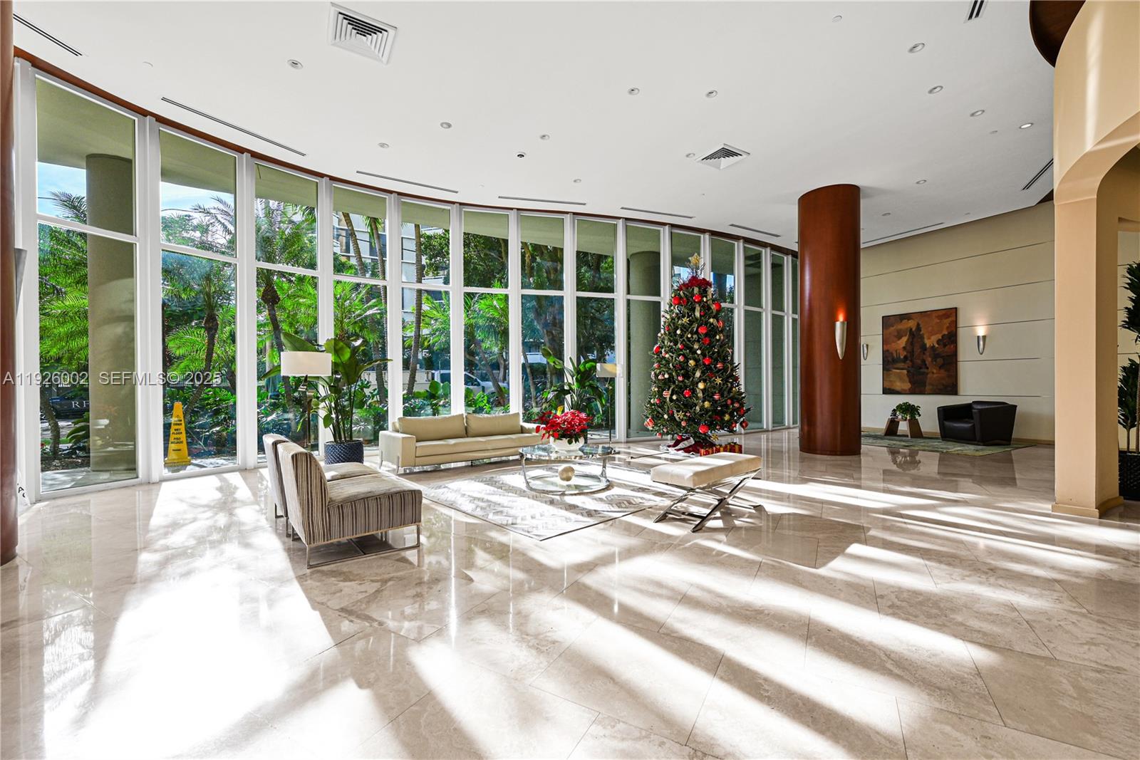 2475 Brickell Ave # 703