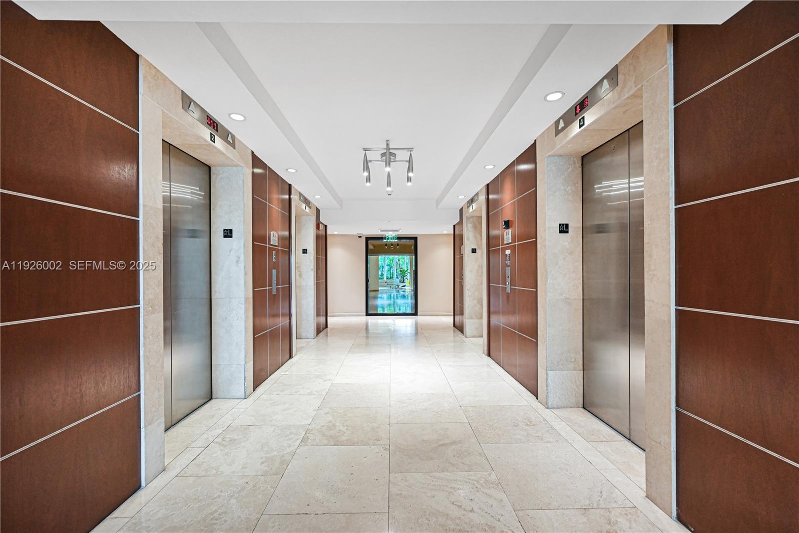 2475 Brickell Ave # 703