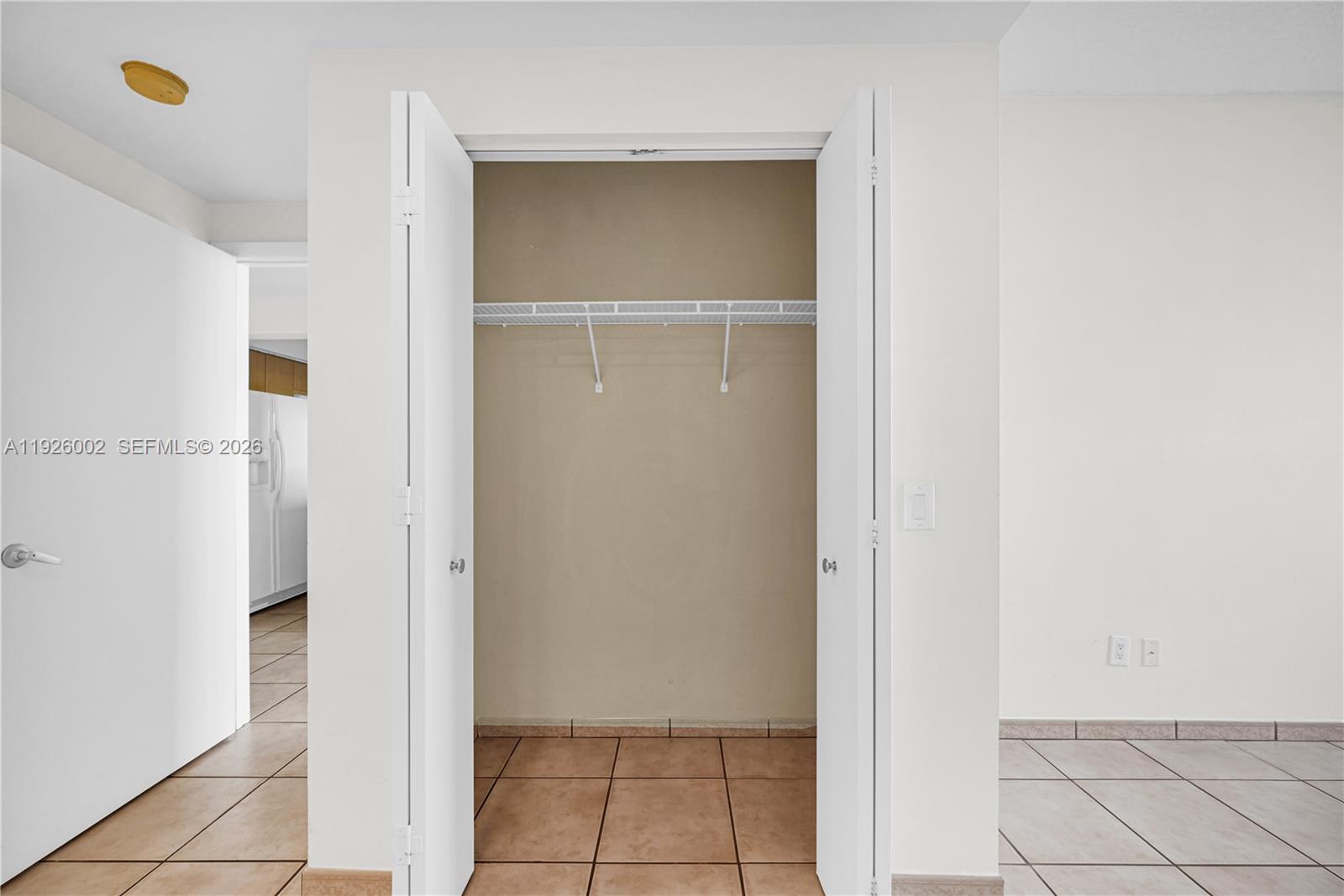 2475 Brickell Ave # 703