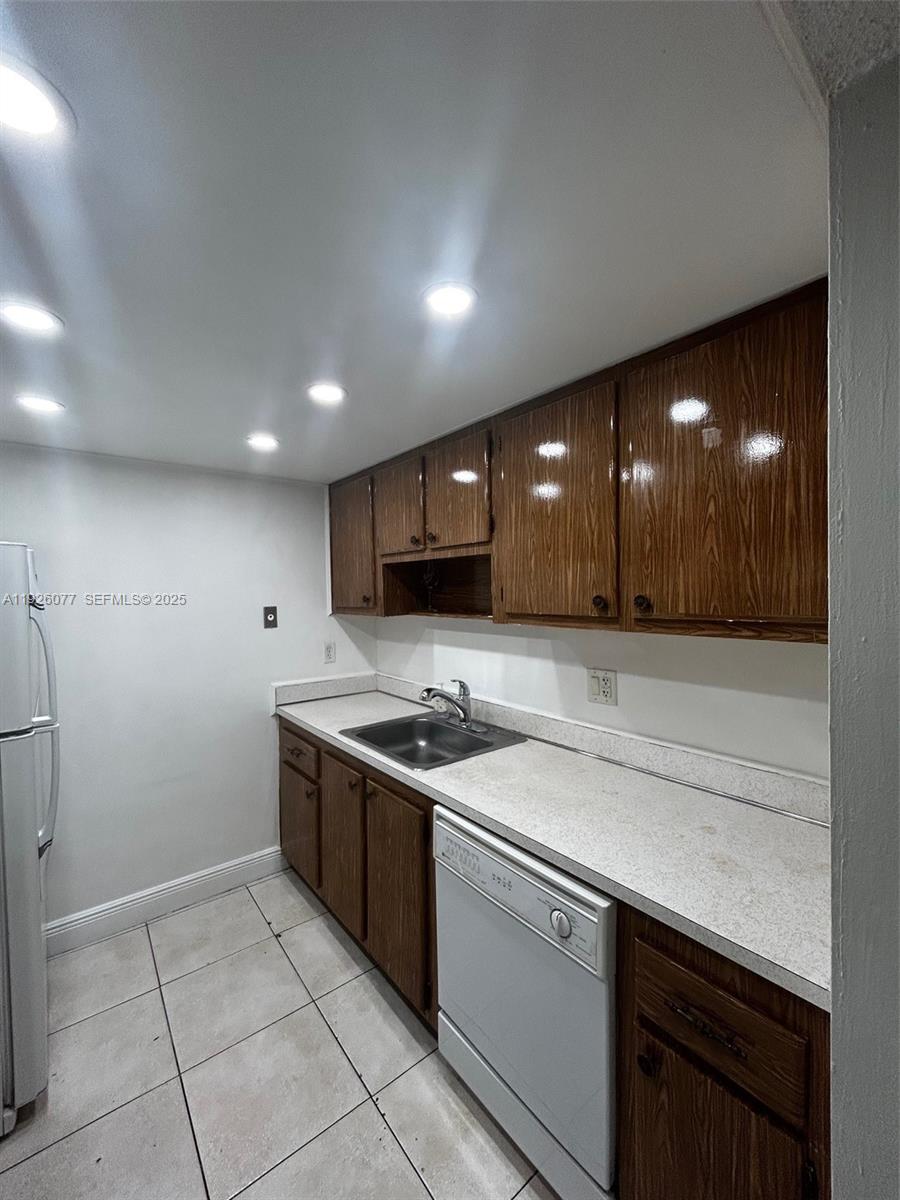 14311 N Kendall Dr # 103A