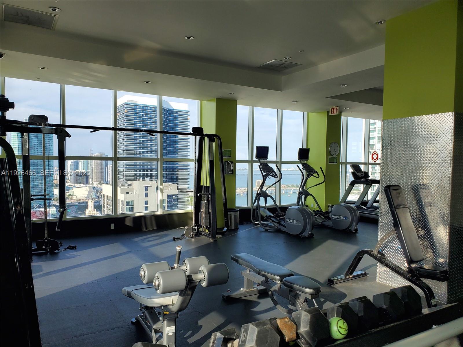 133 NE 2nd Ave # 1907