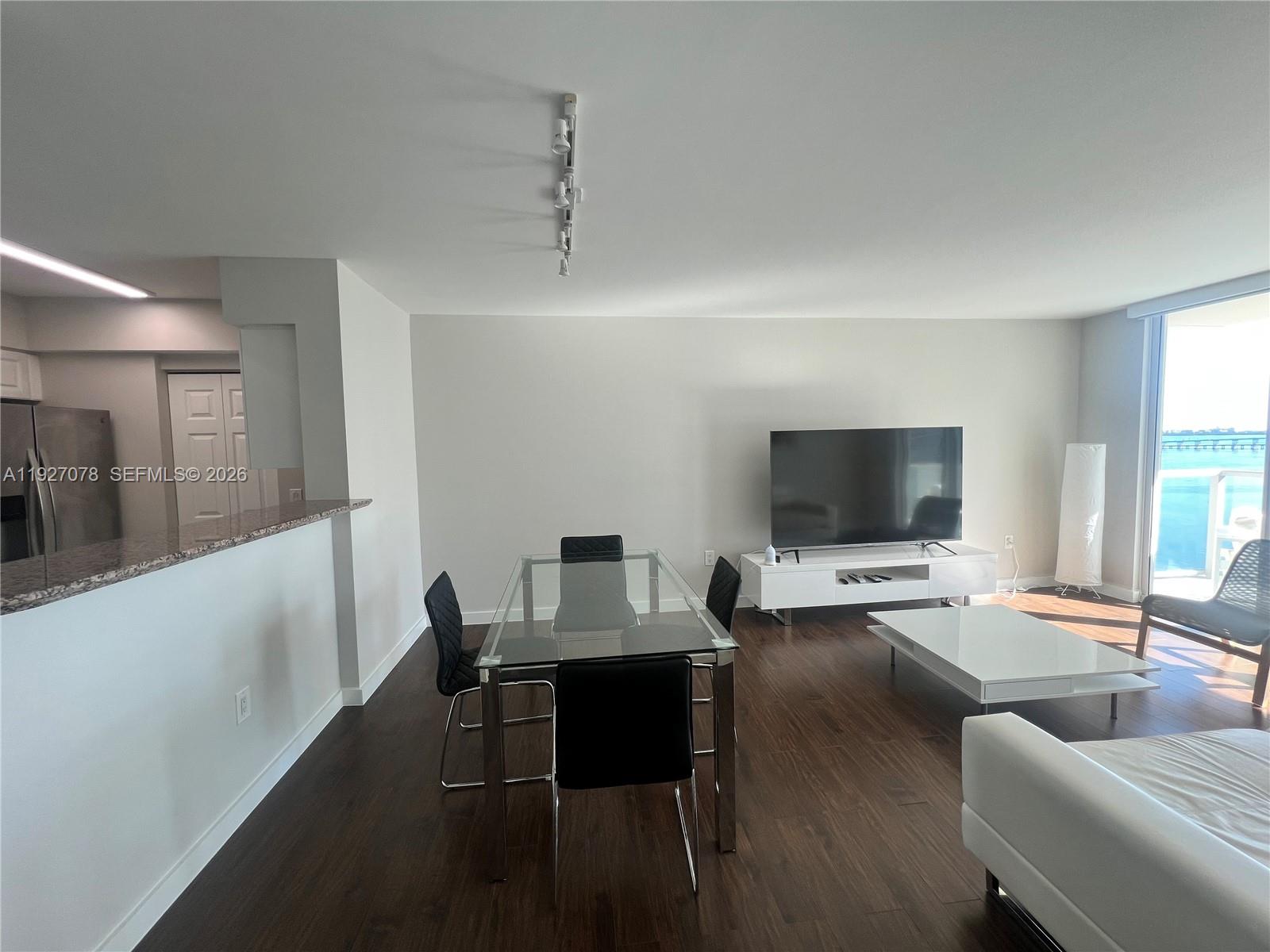 1155 Brickell Bay Dr # 1607