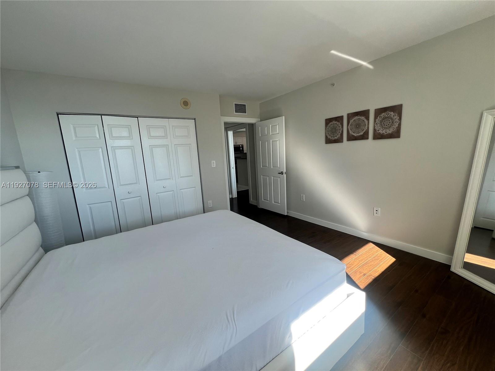 1155 Brickell Bay Dr # 1607