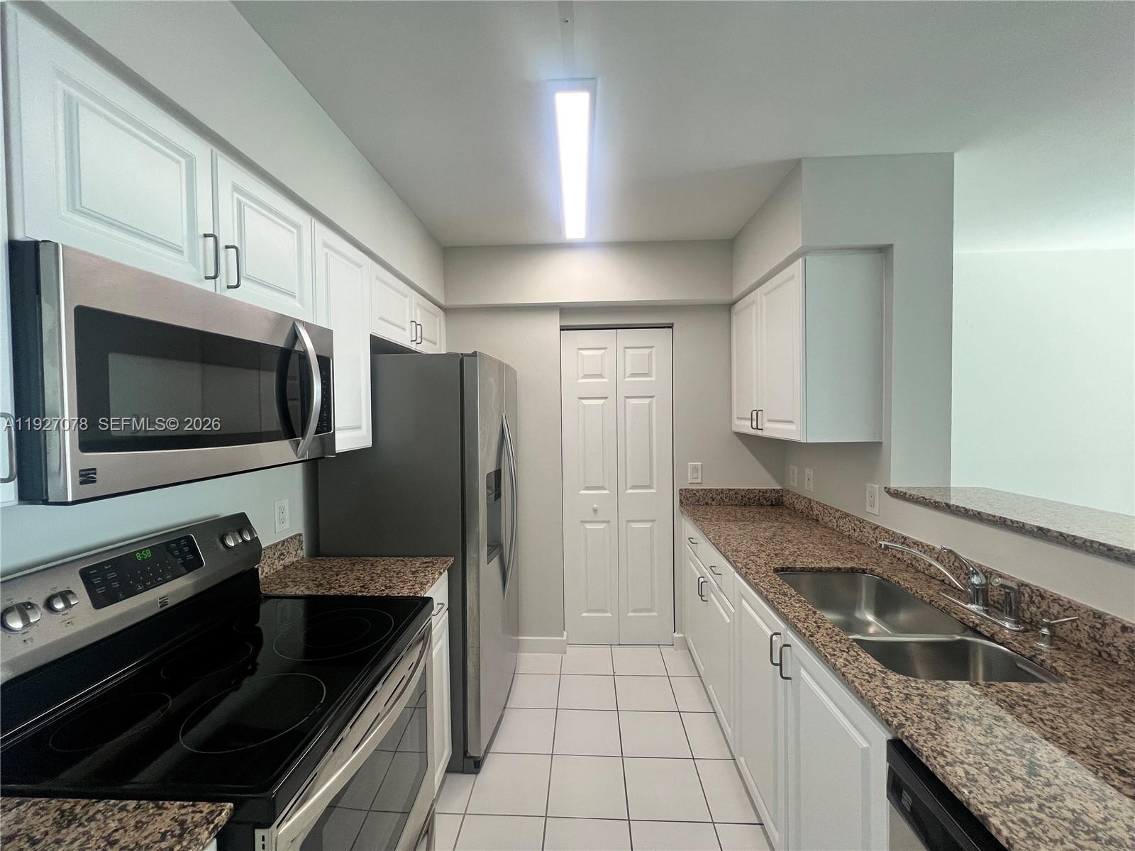 1155 Brickell Bay Dr # 1607