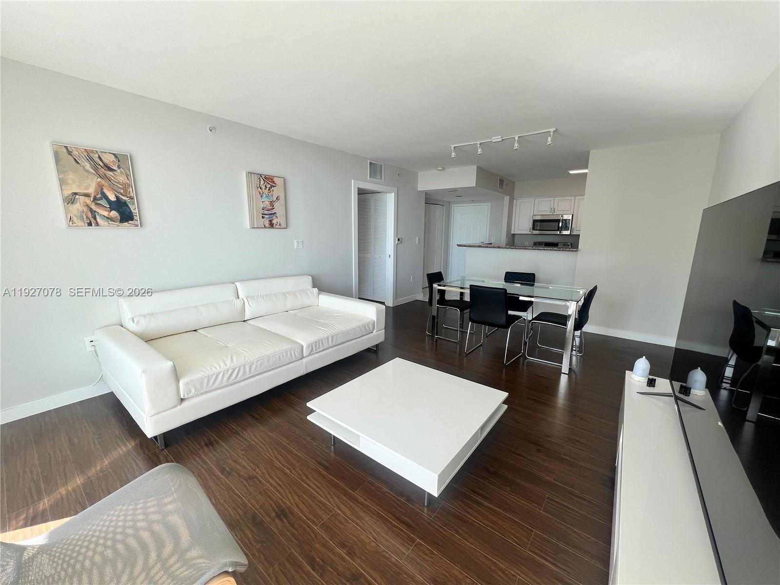 1155 Brickell Bay Dr # 1607