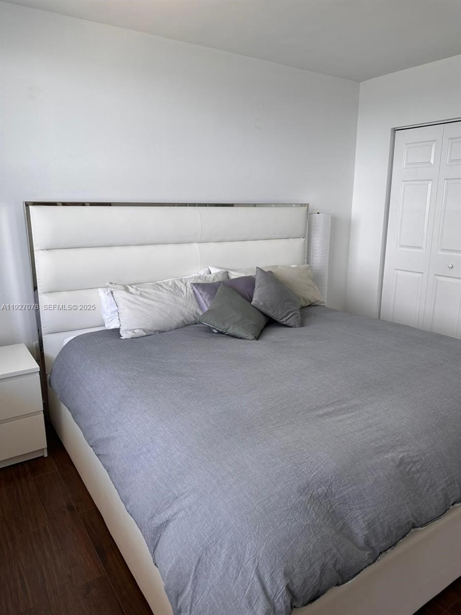 1155 Brickell Bay Dr # 1607