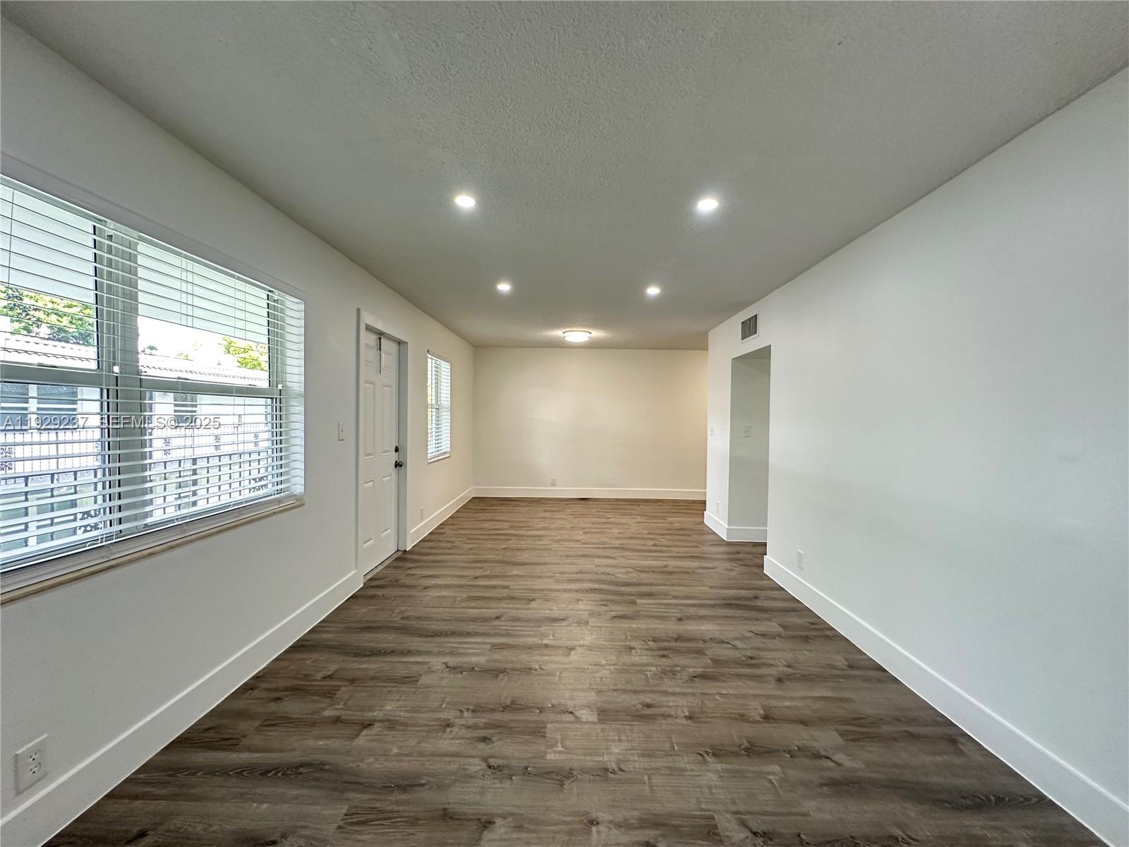 2500 Johnson St # 14