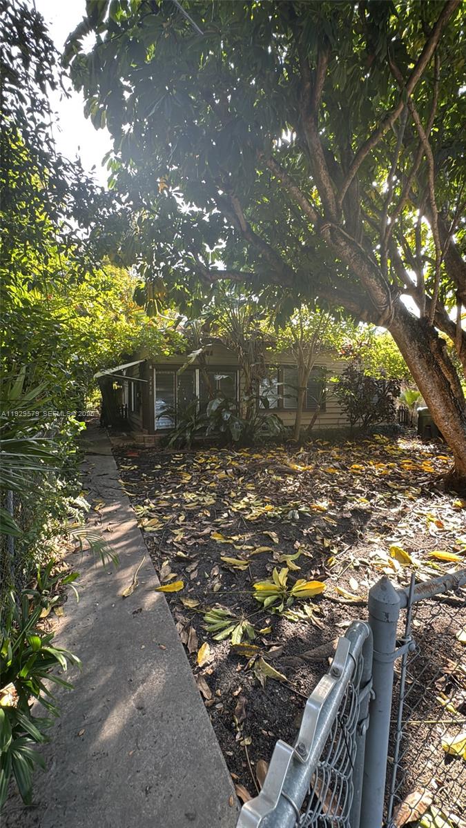 2430 SW 25th Ter # A