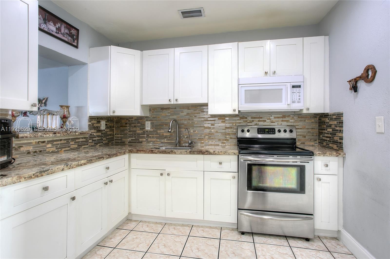 3119 NW 169th Ter