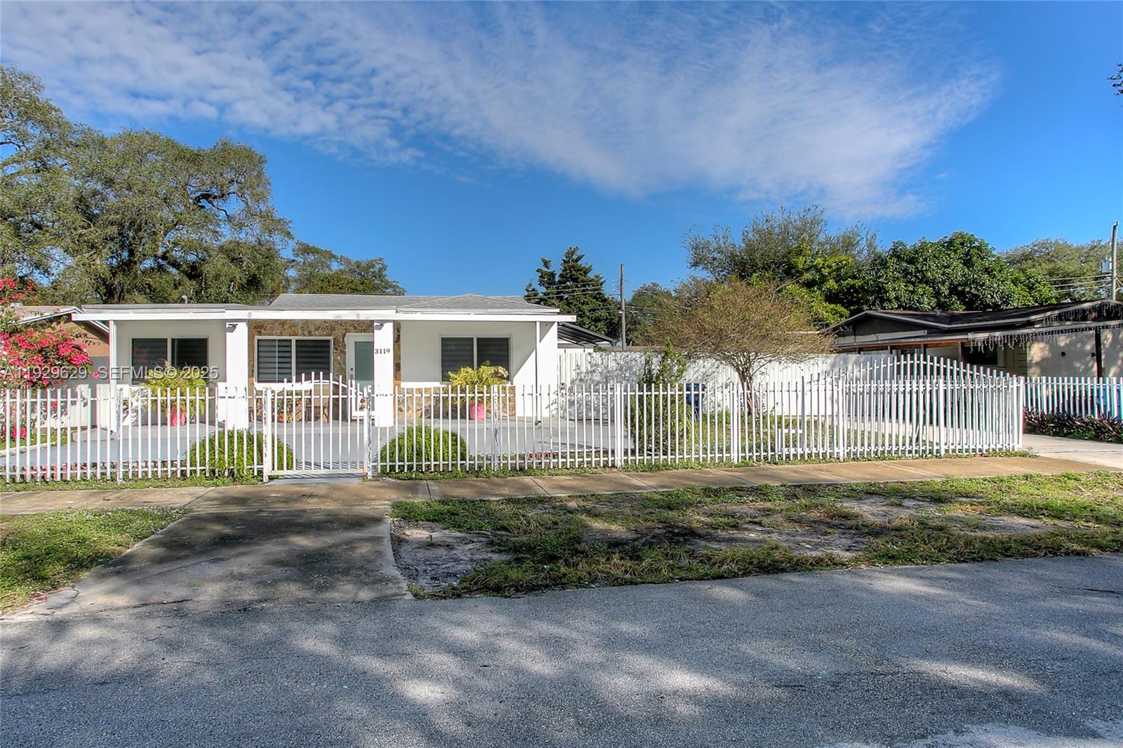 3119 NW 169th Ter