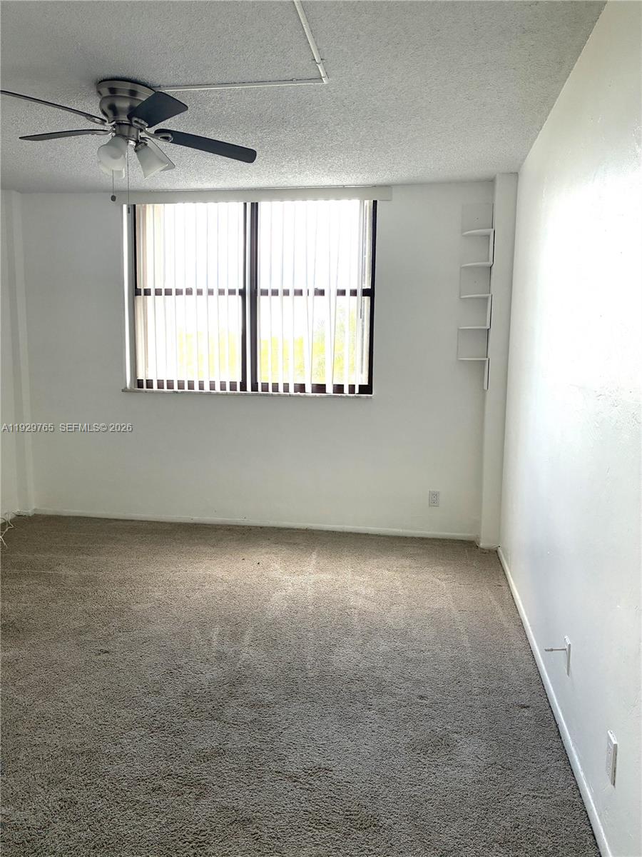 2450 NE 135th St # 410