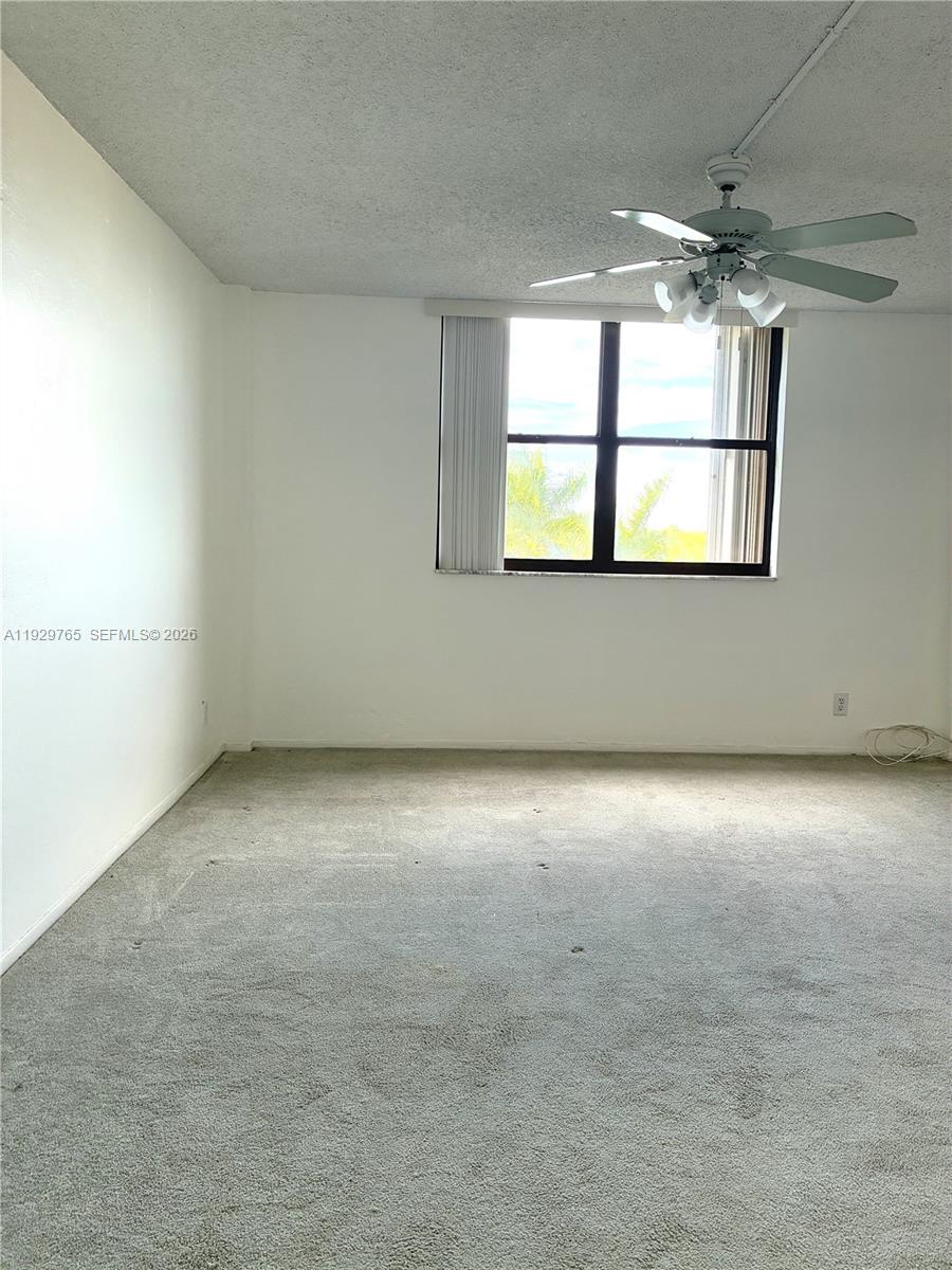 2450 NE 135th St # 410