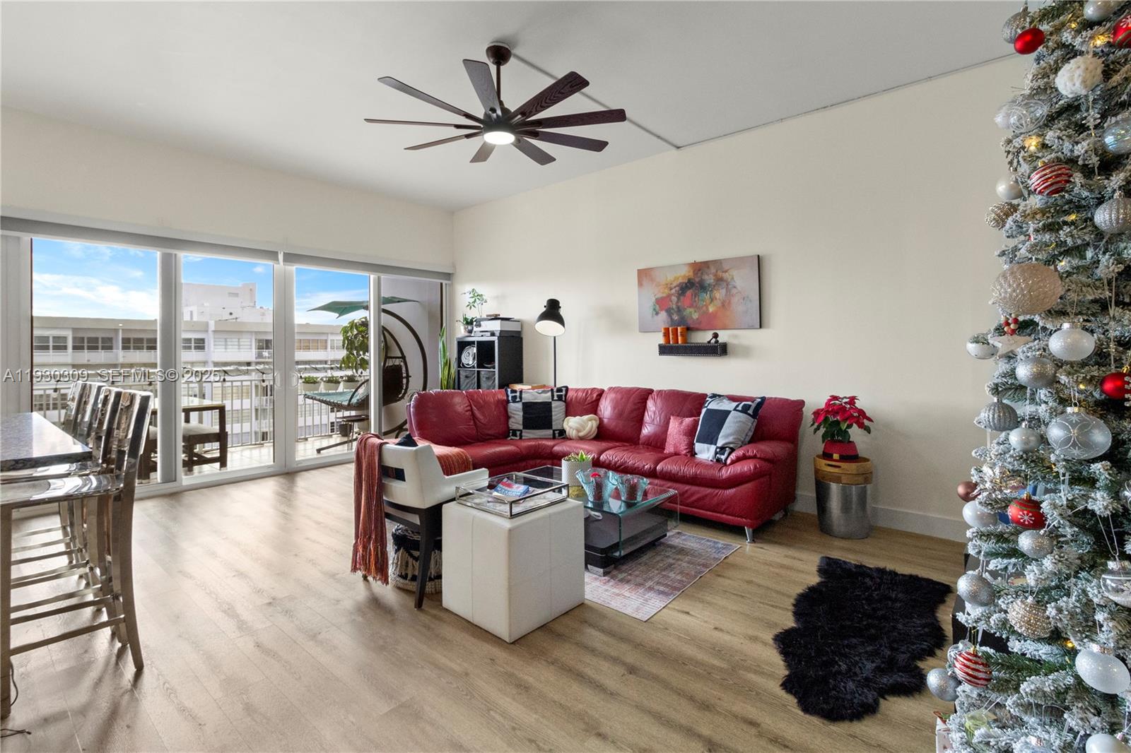 18061 Biscayne Blvd Unit: PH01