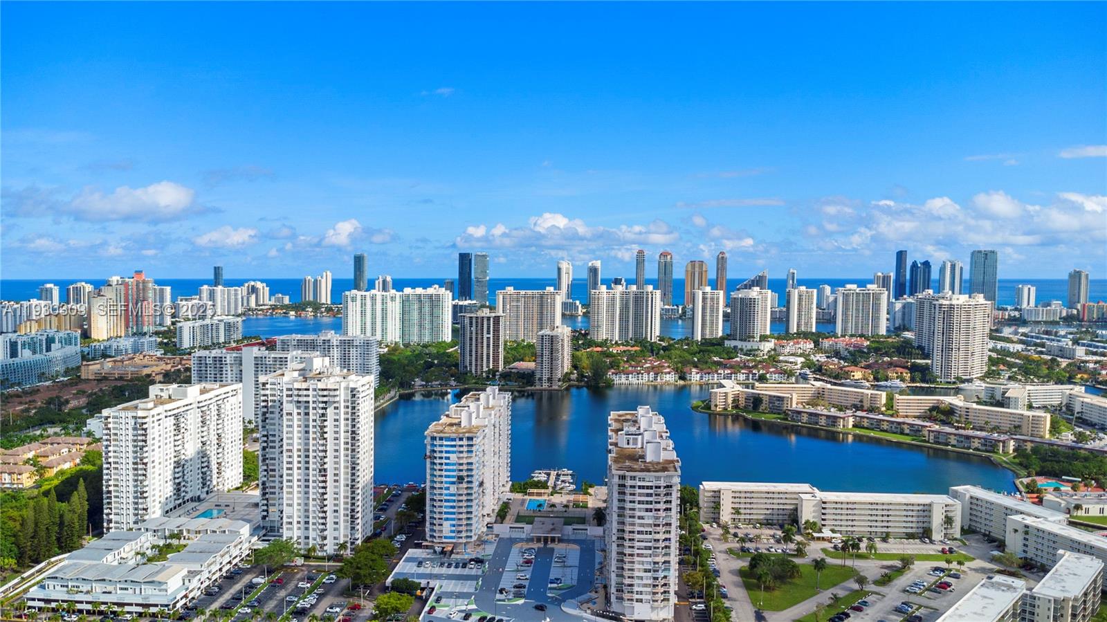 18061 Biscayne Blvd Unit: PH01
