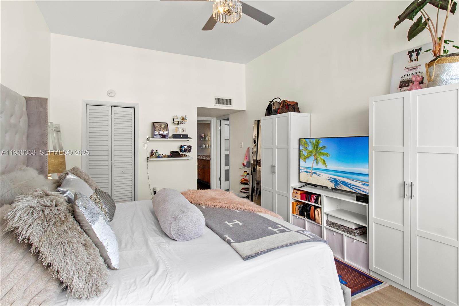 18061 Biscayne Blvd Unit: PH01