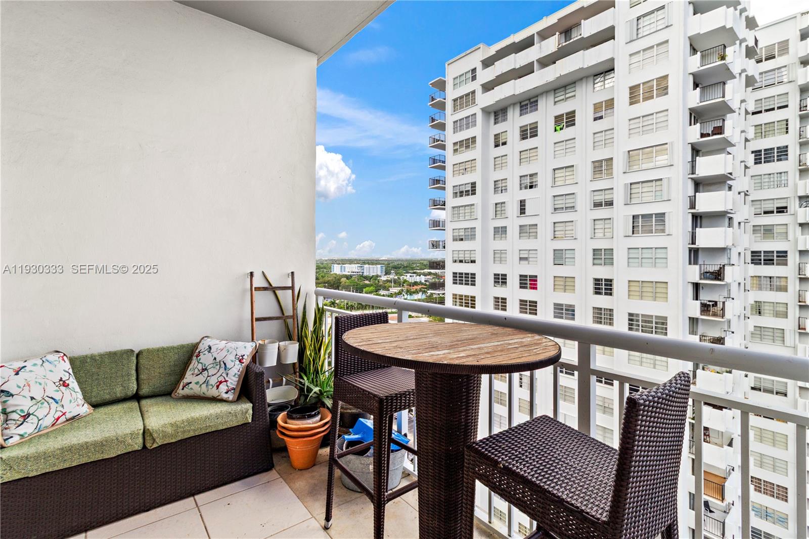 18061 Biscayne Blvd Unit: PH01
