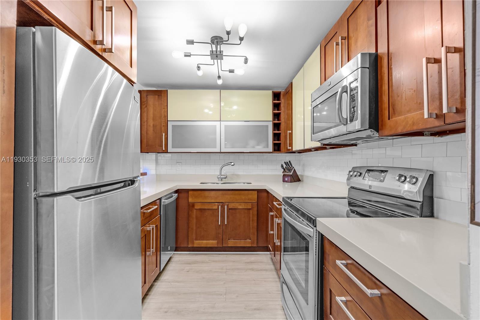 5845 Collins Ave # 201