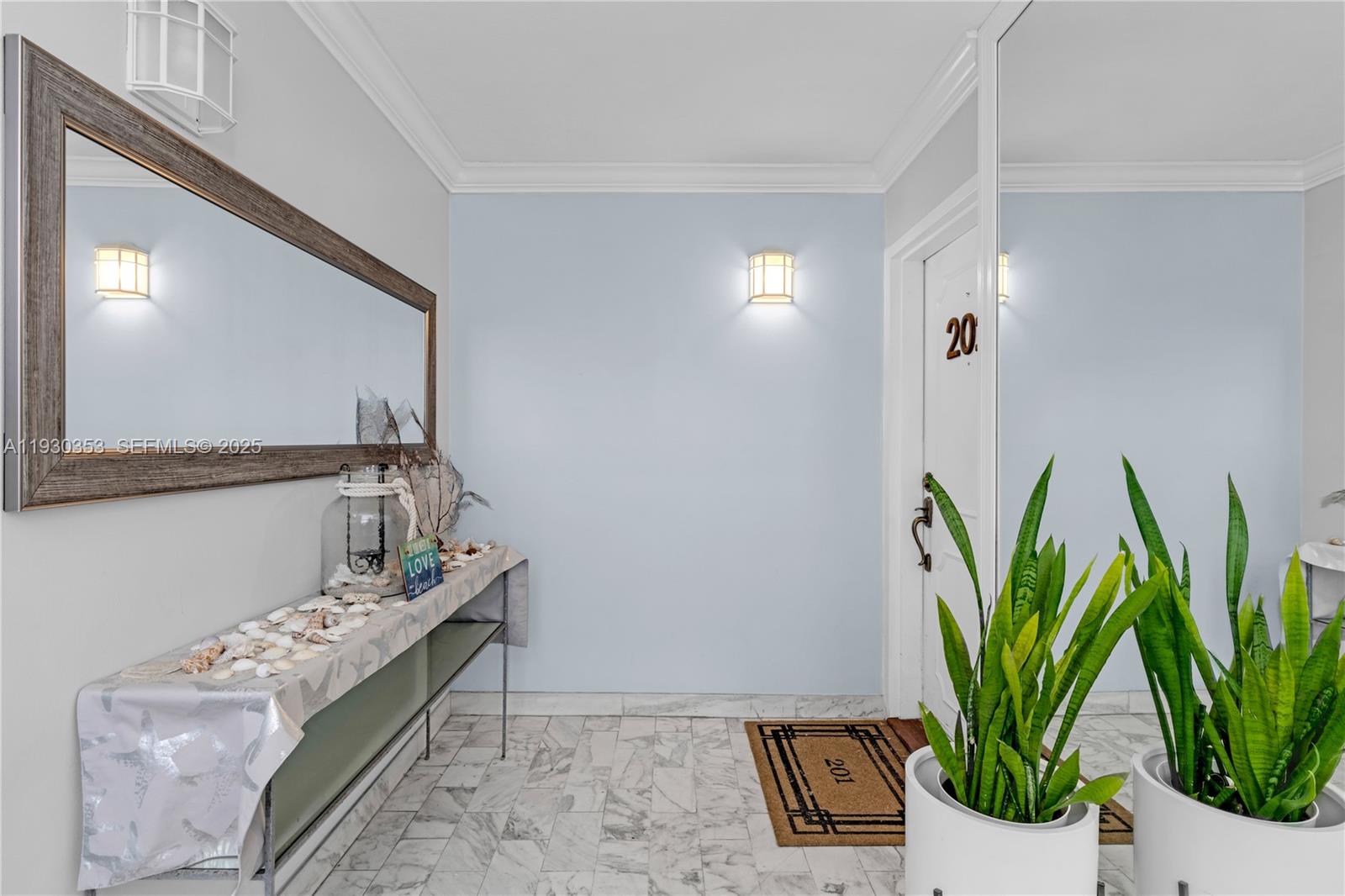 5845 Collins Ave # 201