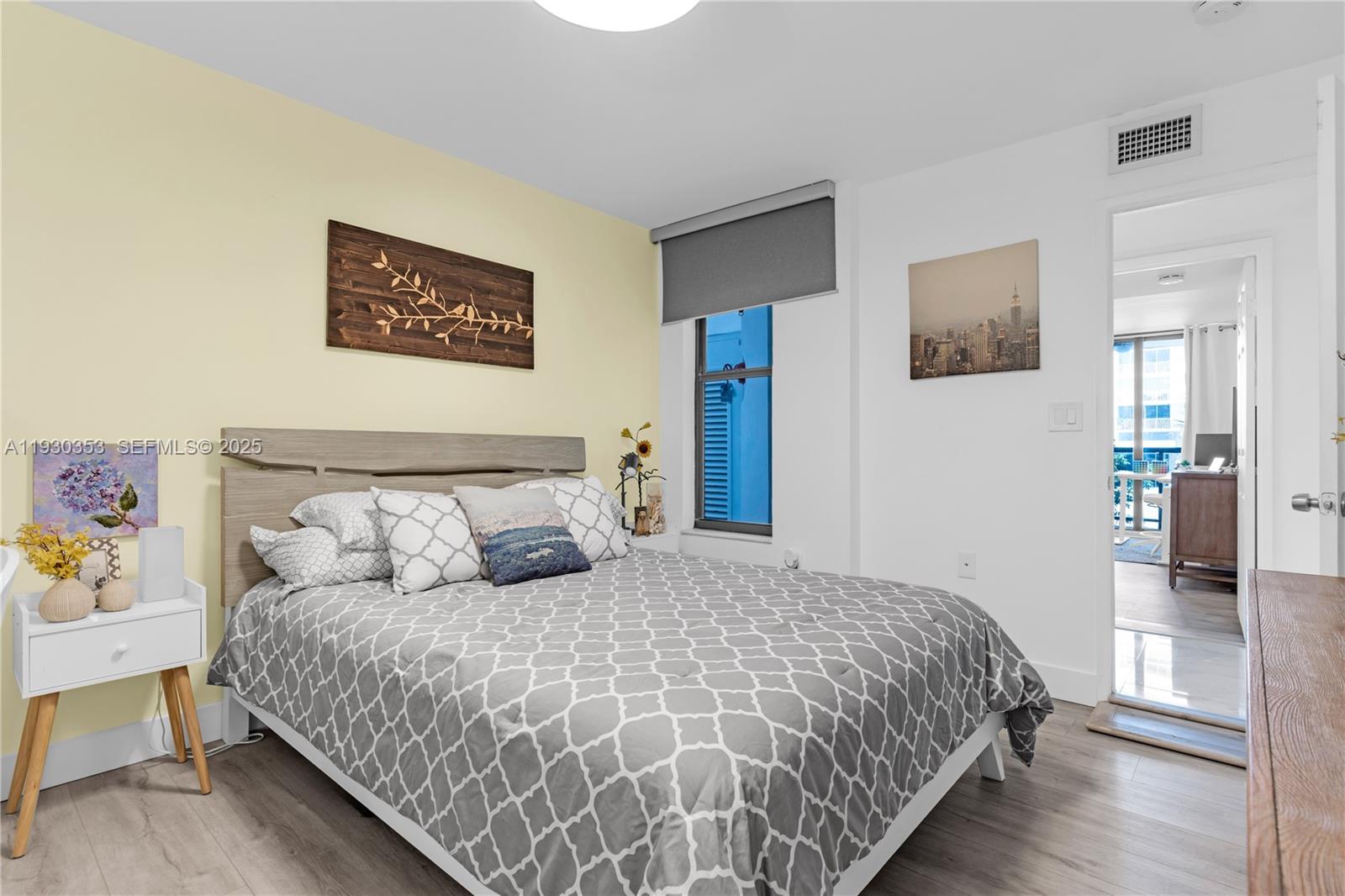 5845 Collins Ave # 201